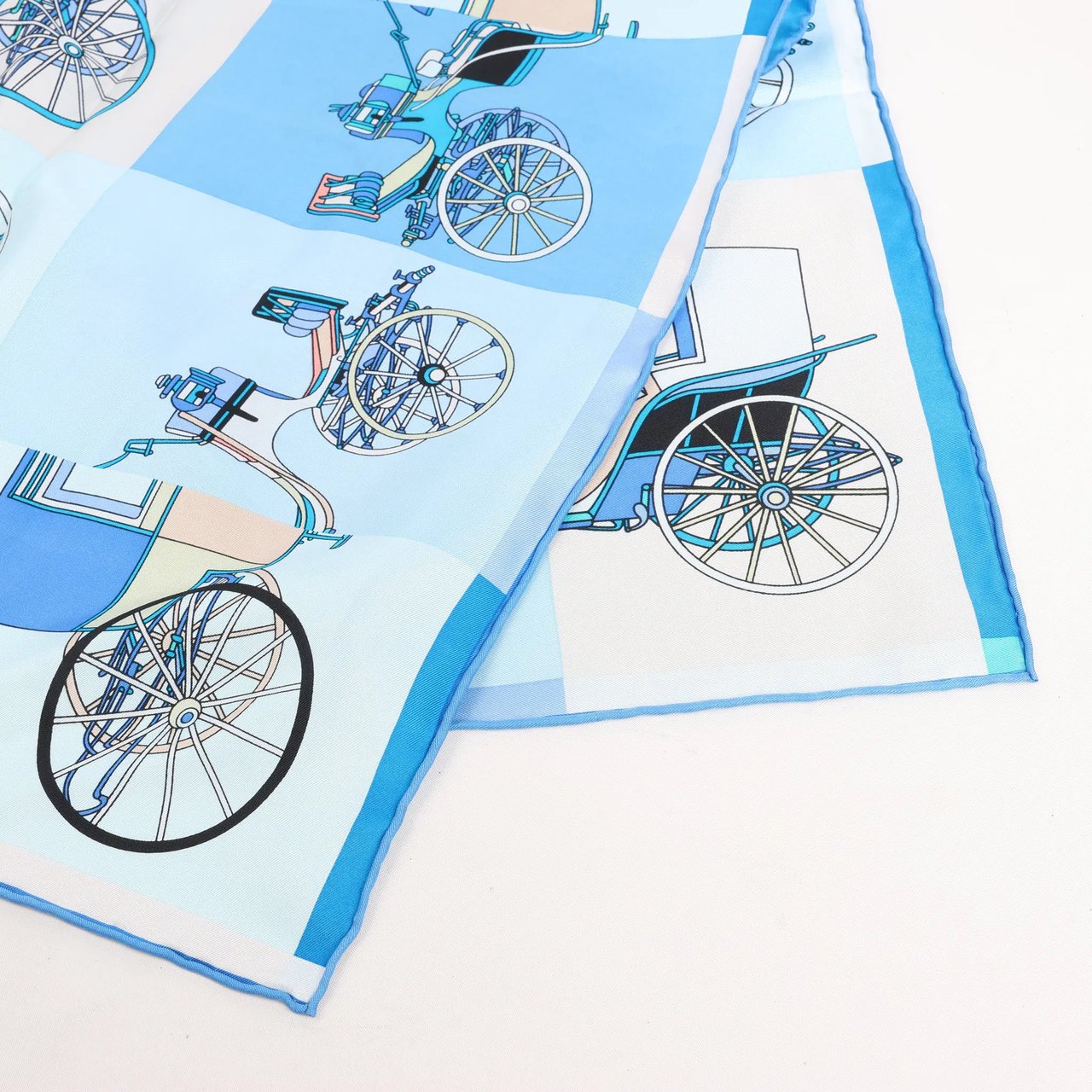 Hermès Hermès Carré 90 "Voitures Exquises Elaborate Carriages" Silk handkerchief in Blue Divers