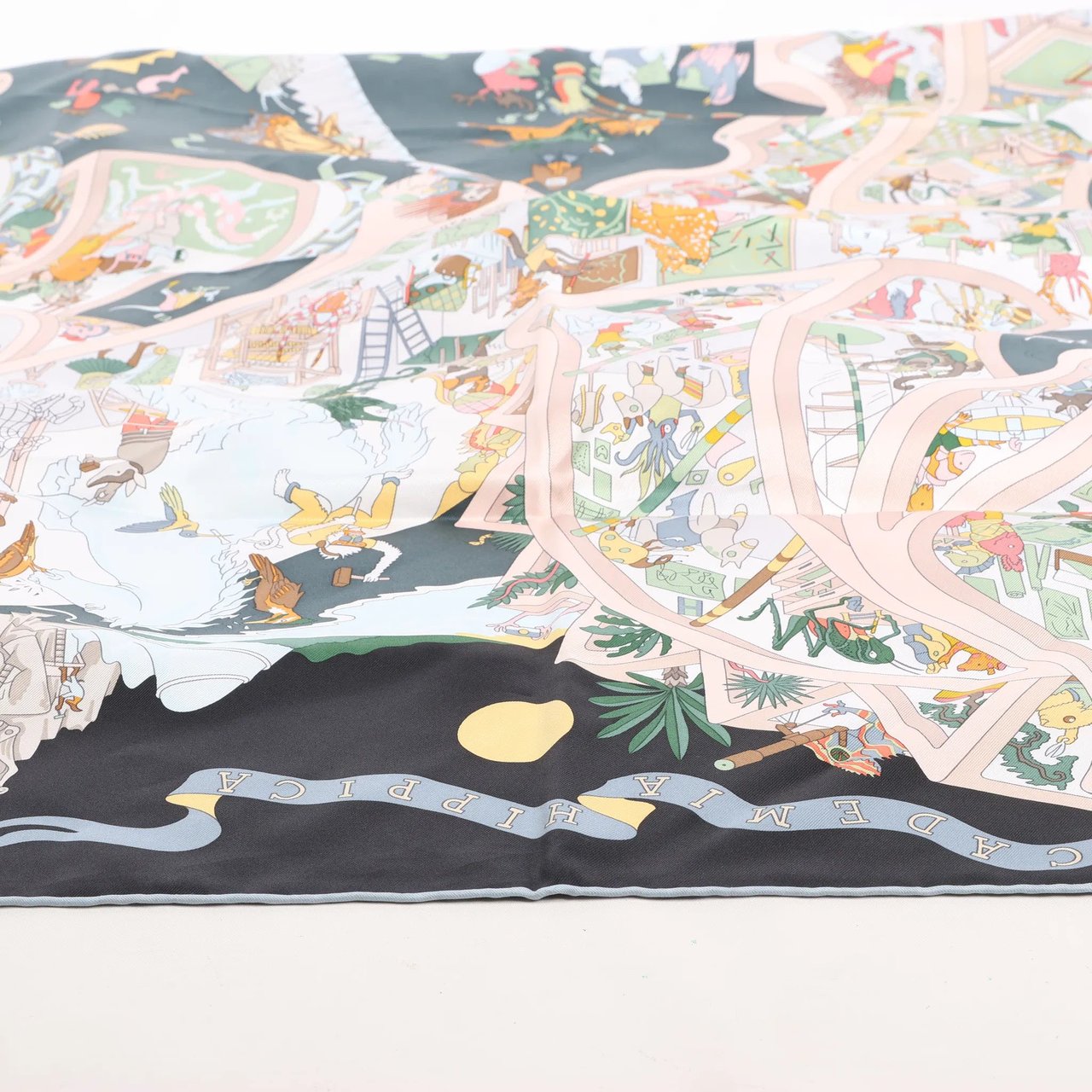 Hermès Hermès Carré 90 "Academia Ipica" Silk handkerchief in Gray Divers