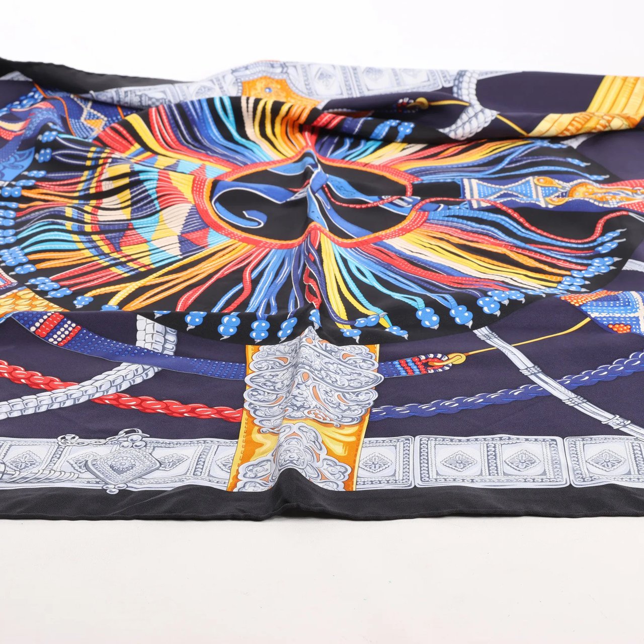 Hermès Hermès Carré 90 "Ceintures et Liens Belts and Strings" Silk handkerchief in Navy Blue Blauw