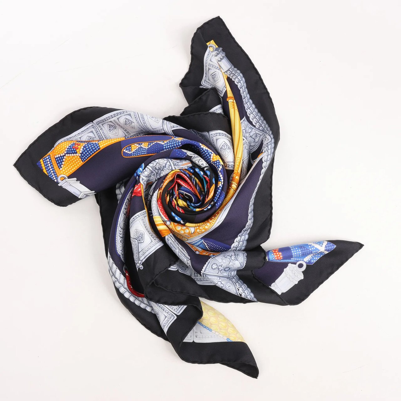 Hermès Hermès Carré 90 "Ceintures et Liens Belts and Strings" Silk handkerchief in Navy Blue Blauw