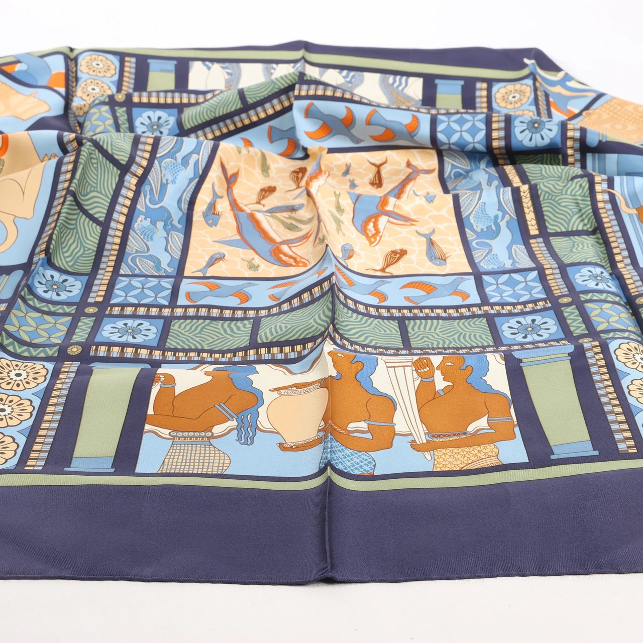 Hermès Hermès Carré 90 "LES SECRETS DE MINOS" Silk handkerchief in Navy Blue Divers
