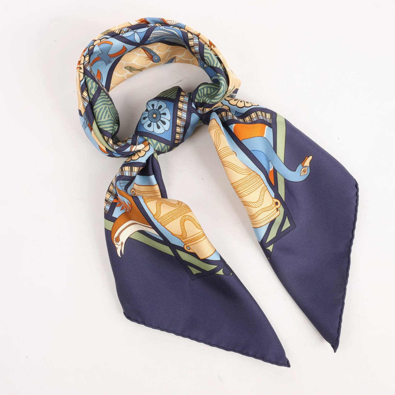 Hermès Hermès Carré 90 "LES SECRETS DE MINOS" Silk handkerchief in Navy Blue Divers