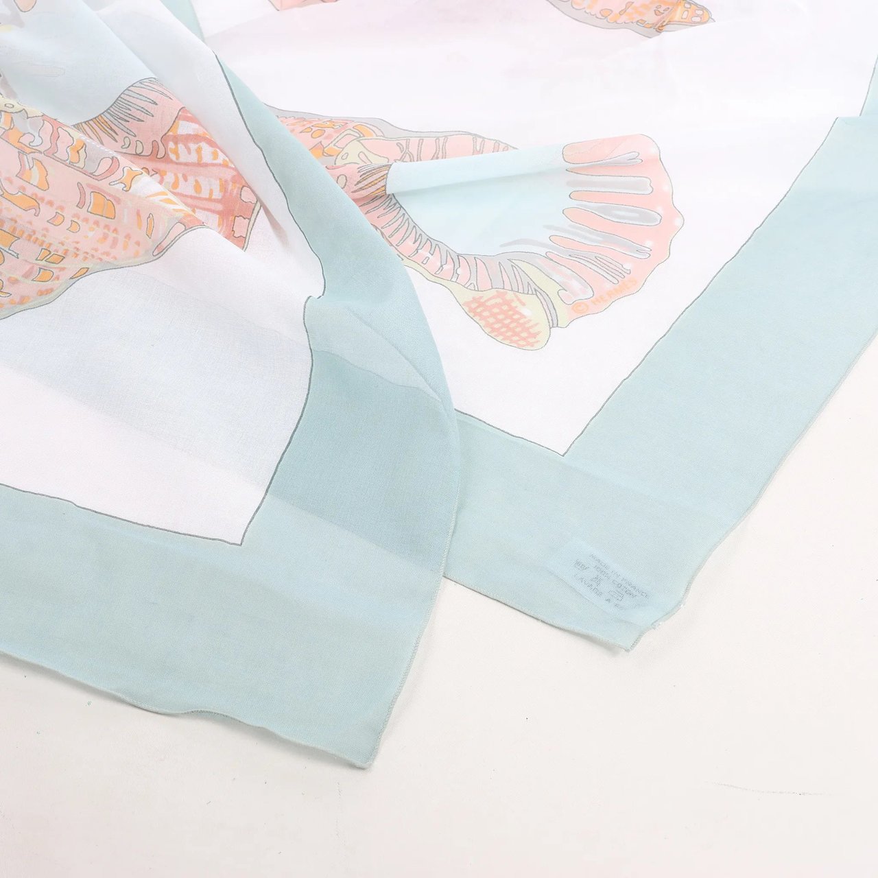 Hermès Hermès Carré "Shell" Cotton handkerchief in Blue Divers