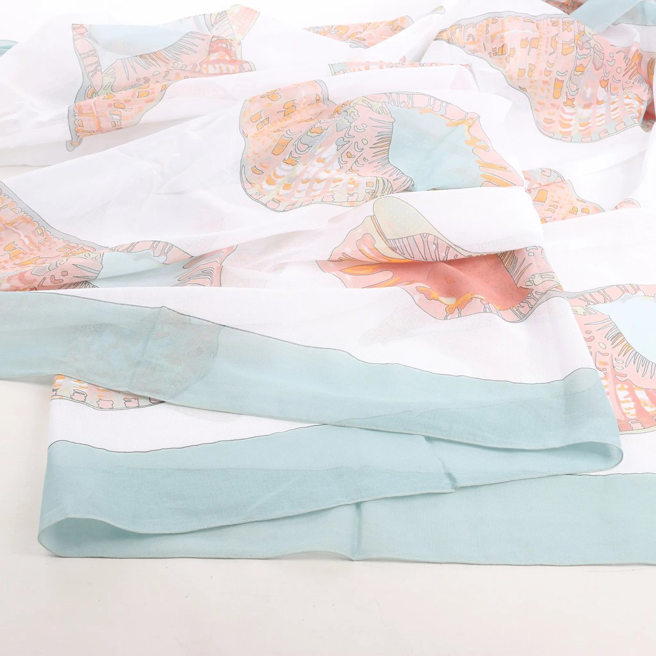 Hermès Hermès Carré "Shell" Cotton handkerchief in Blue Divers