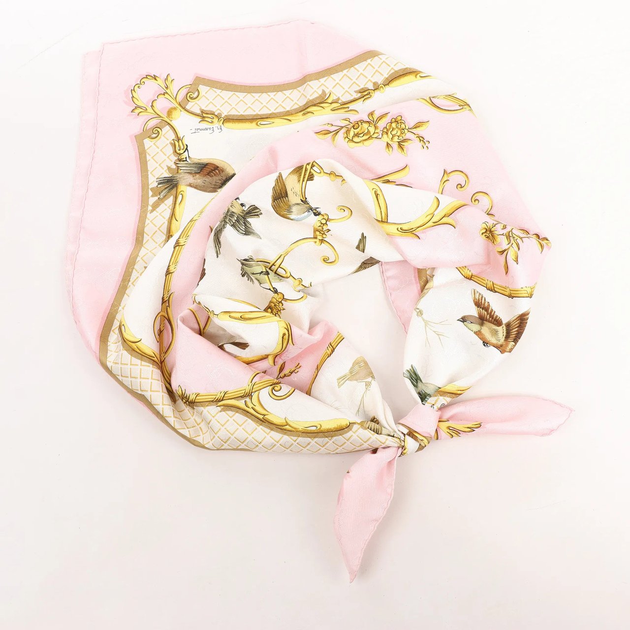 Hermès Hermès Carré 90 "La Cle des Champs" Silk handkerchief in Pink Roze