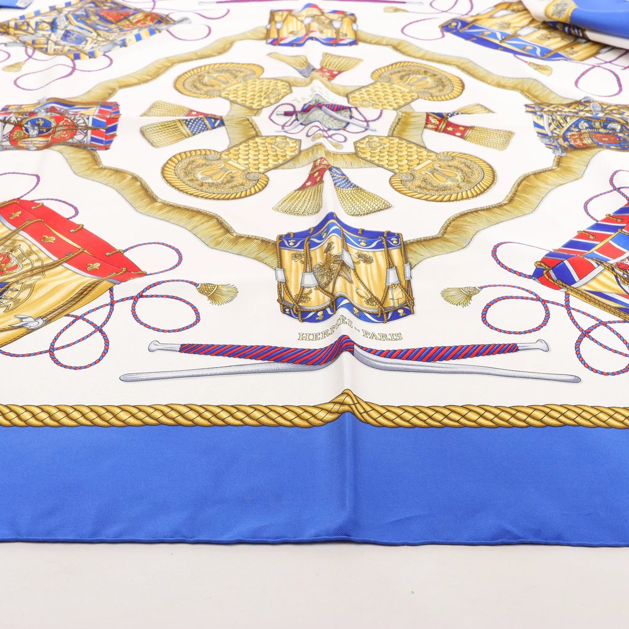 Hermès Hermès Carré 90 "Tambour no Taiko" Silk handkerchief in Blue Divers