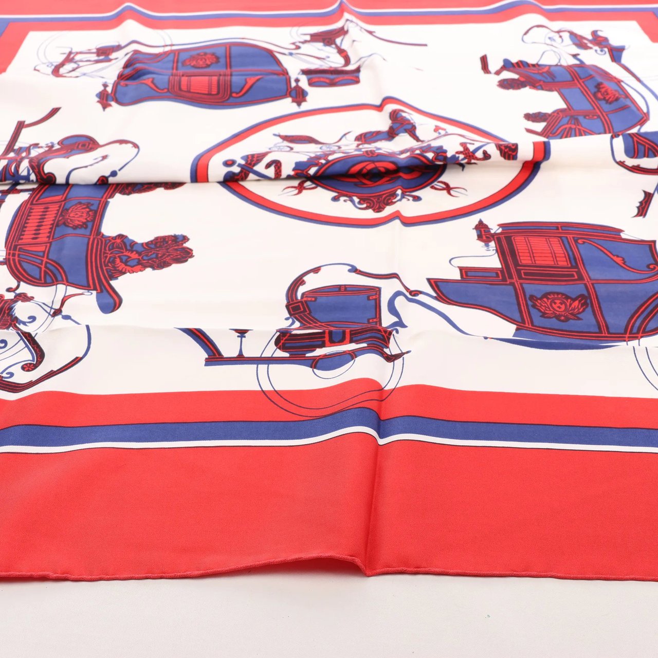 Hermès Hermès Carré 90 "Ex Libris" Silk handkerchief in Red Divers