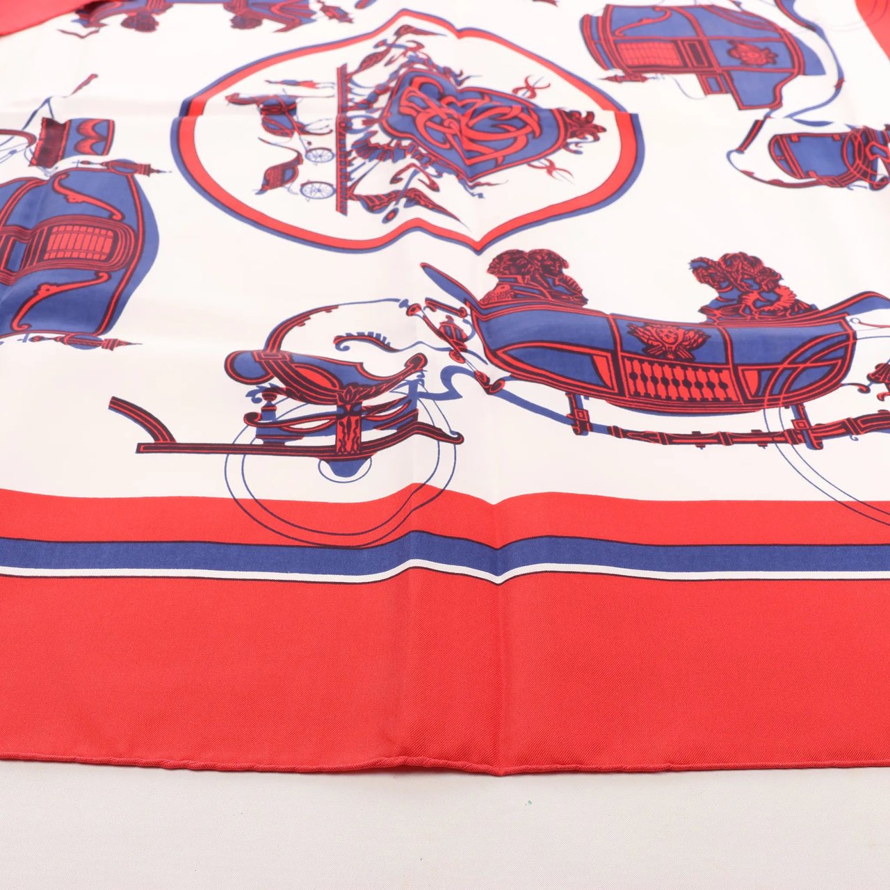 Hermès Hermès Carré 90 "Ex Libris" Silk handkerchief in Red Divers