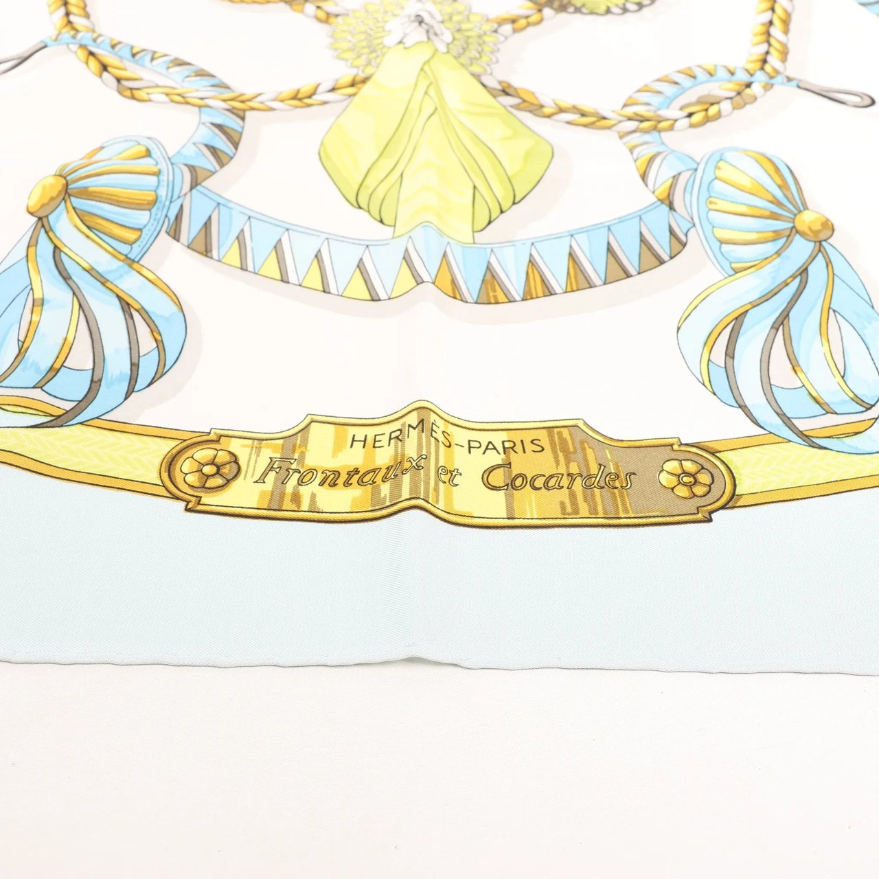 Hermès Hermès Carré 90 "Frontaux et Cocardes" Silk handkerchief in Blue Divers