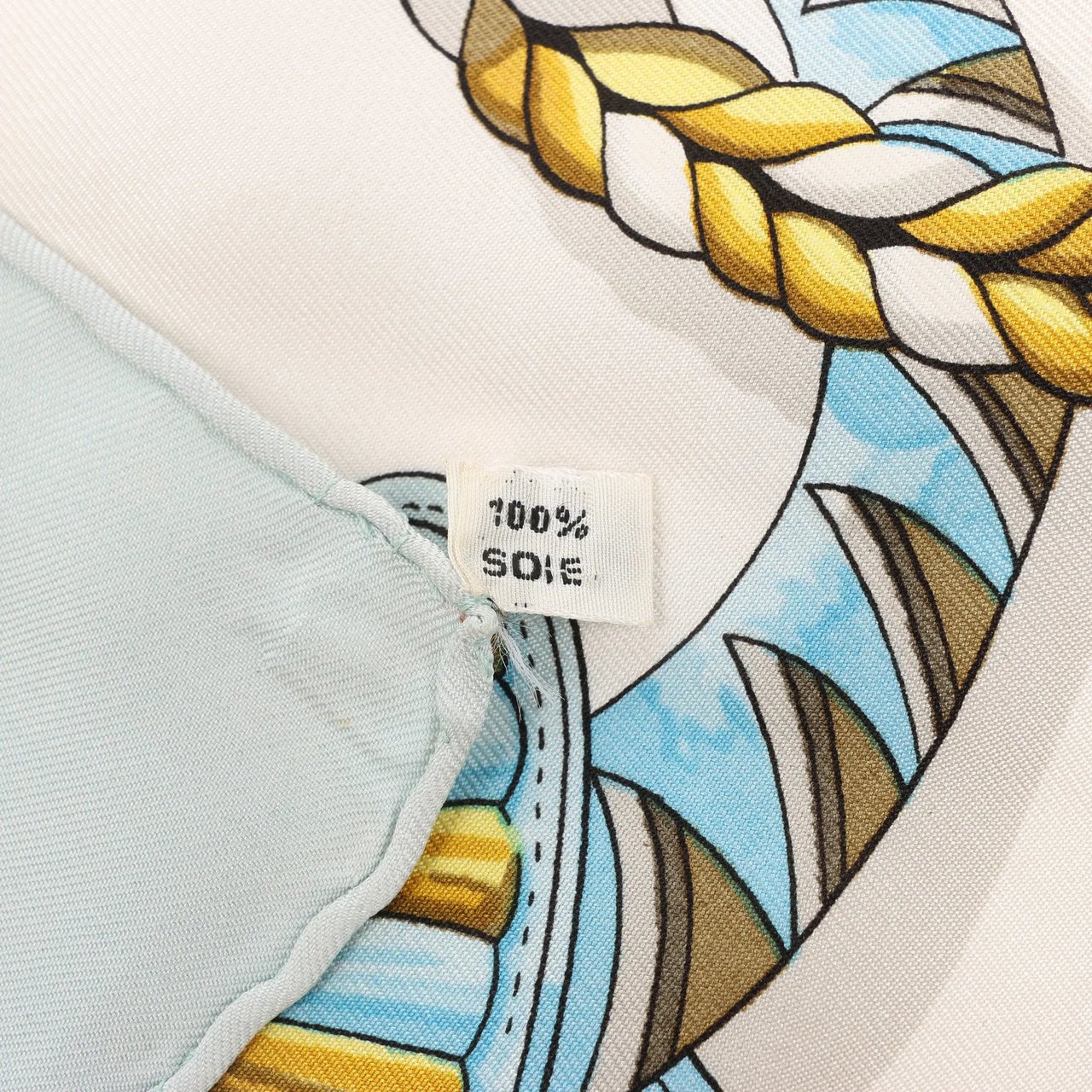 Hermès Hermès Carré 90 "Frontaux et Cocardes" Silk handkerchief in Blue Divers