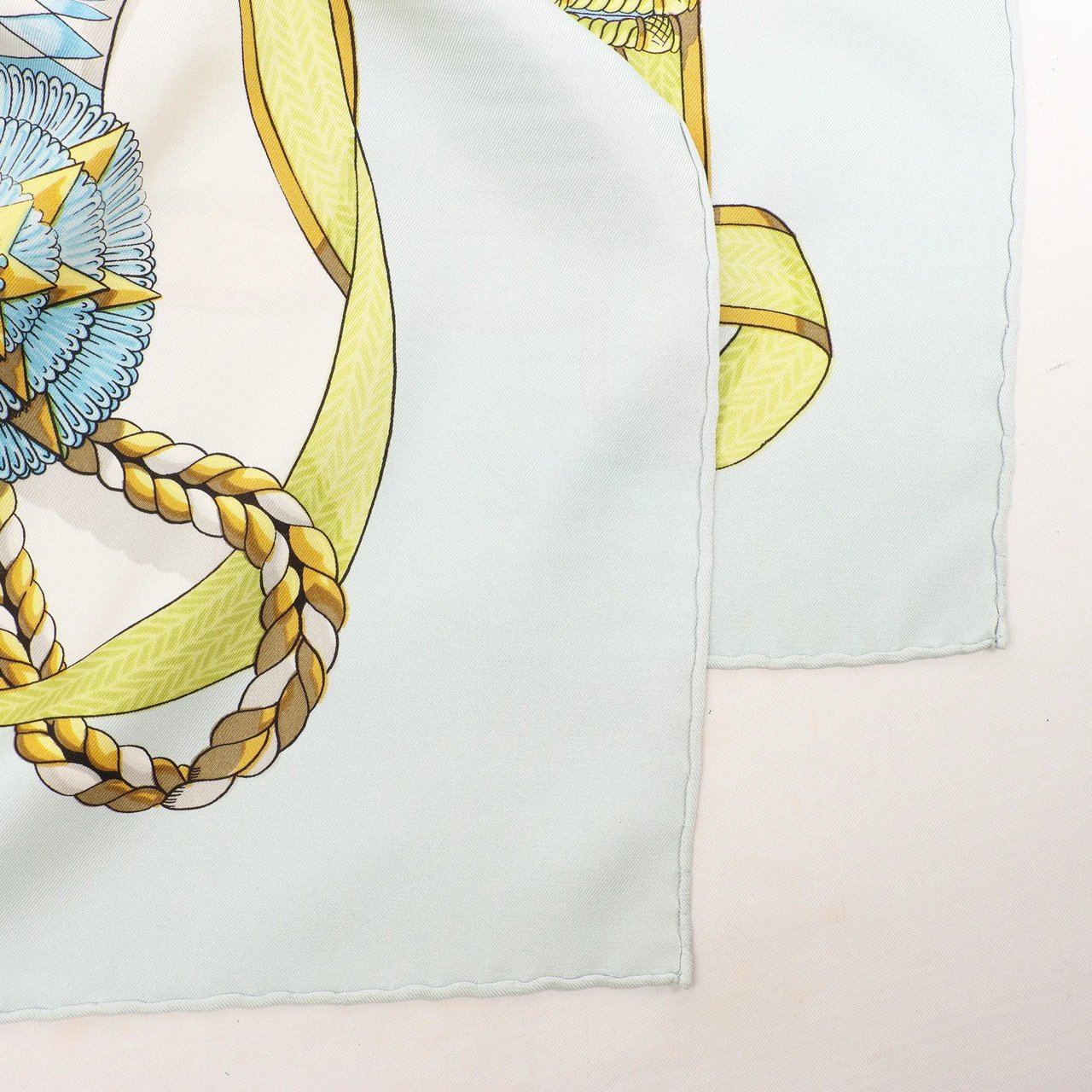 Hermès Hermès Carré 90 "Frontaux et Cocardes" Silk handkerchief in Blue Divers