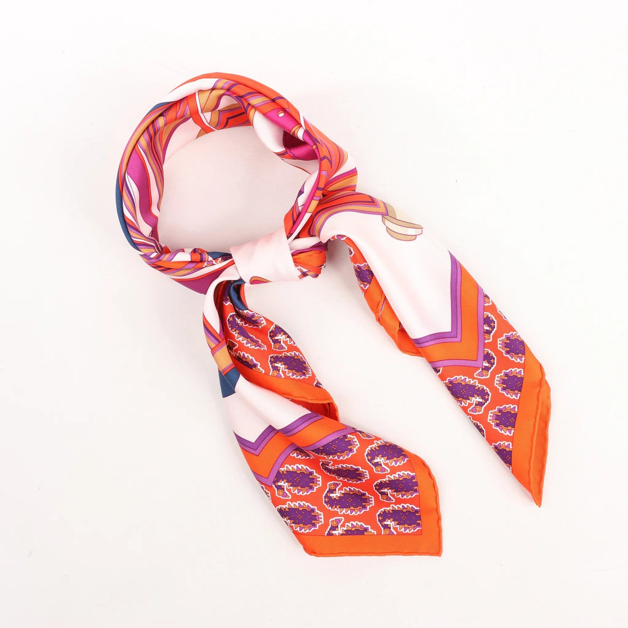 Hermès Hermès Carré 90 "LES ROUES DE PHAETON" Silk handkerchief in Orange Divers