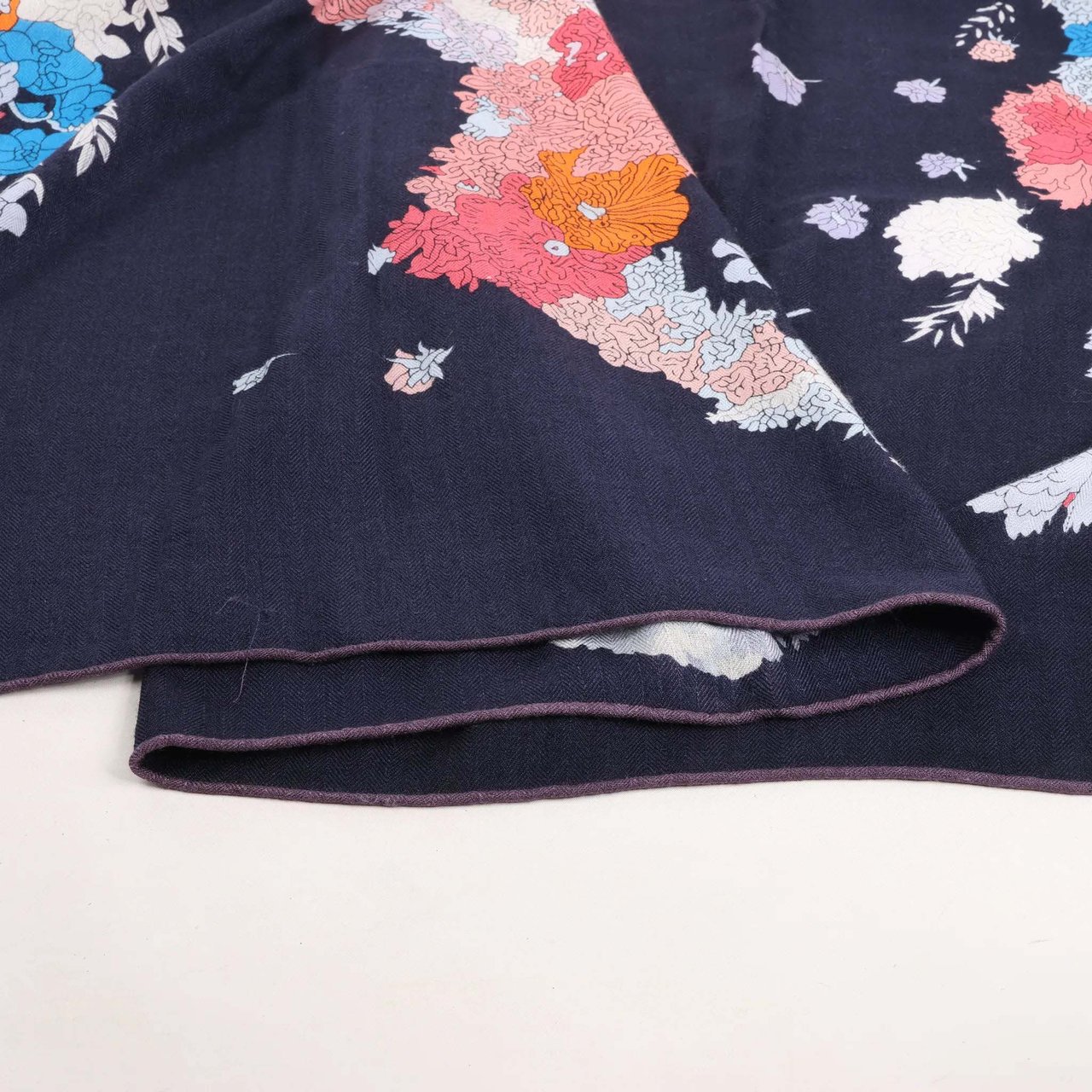 Hermès Hermès Carré Géant "Robe Legere" Cashmere x Silk handkerchief in Navy Blue Divers