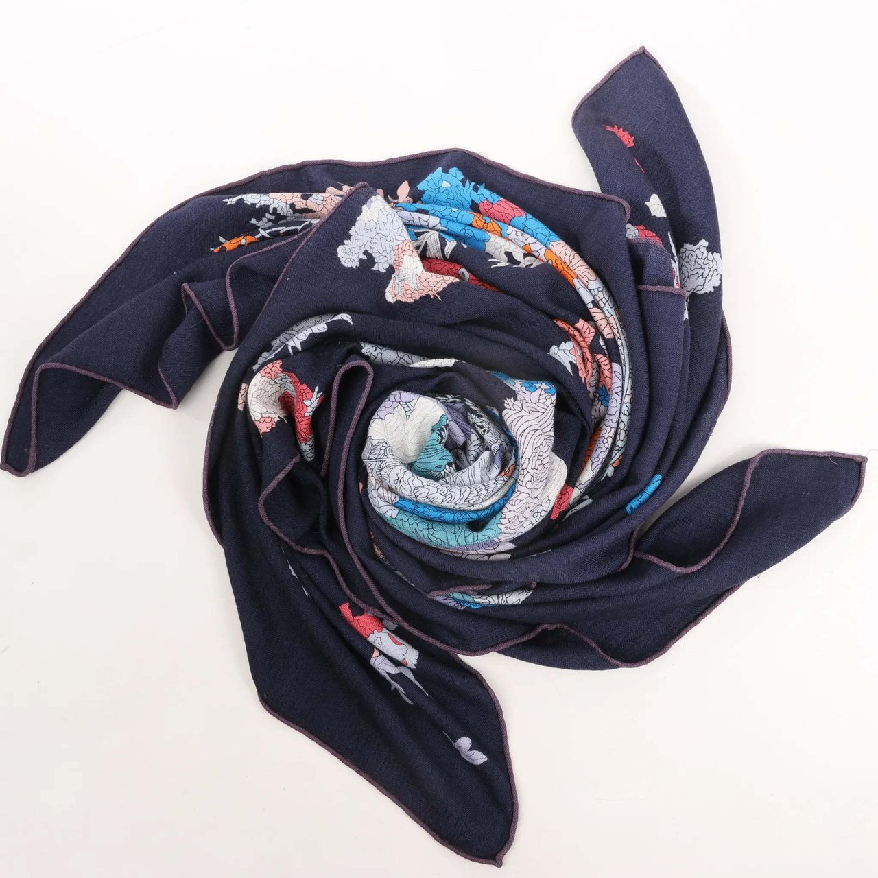 Hermès Hermès Carré Géant "Robe Legere" Cashmere x Silk handkerchief in Navy Blue Divers