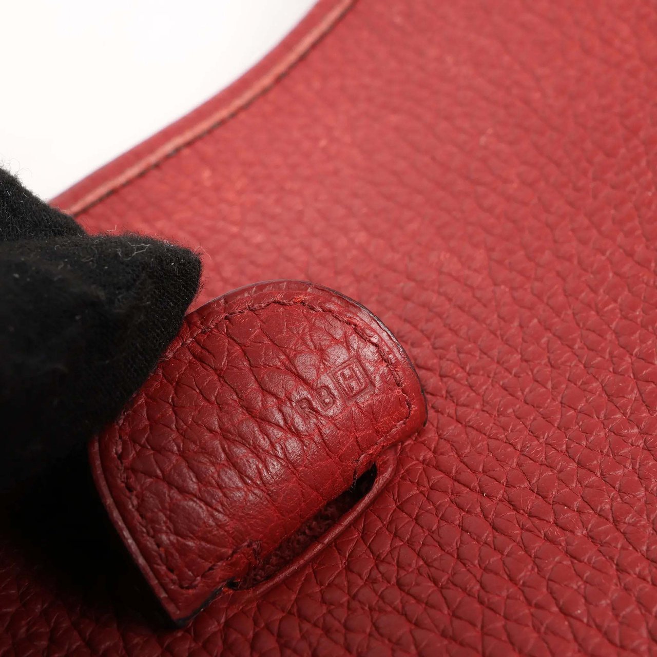 Hermès Hermes Evelyn 2 33 GM Taurillon Clemence in Rouge □H: 2004 Rood