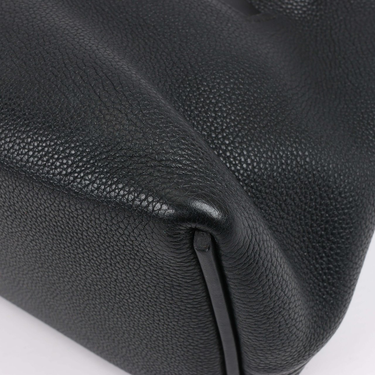 Hermès HERMES 24/24 29 Togo Leather Handbag in Black and Gold Metal Fittings D: 2019 Zwart