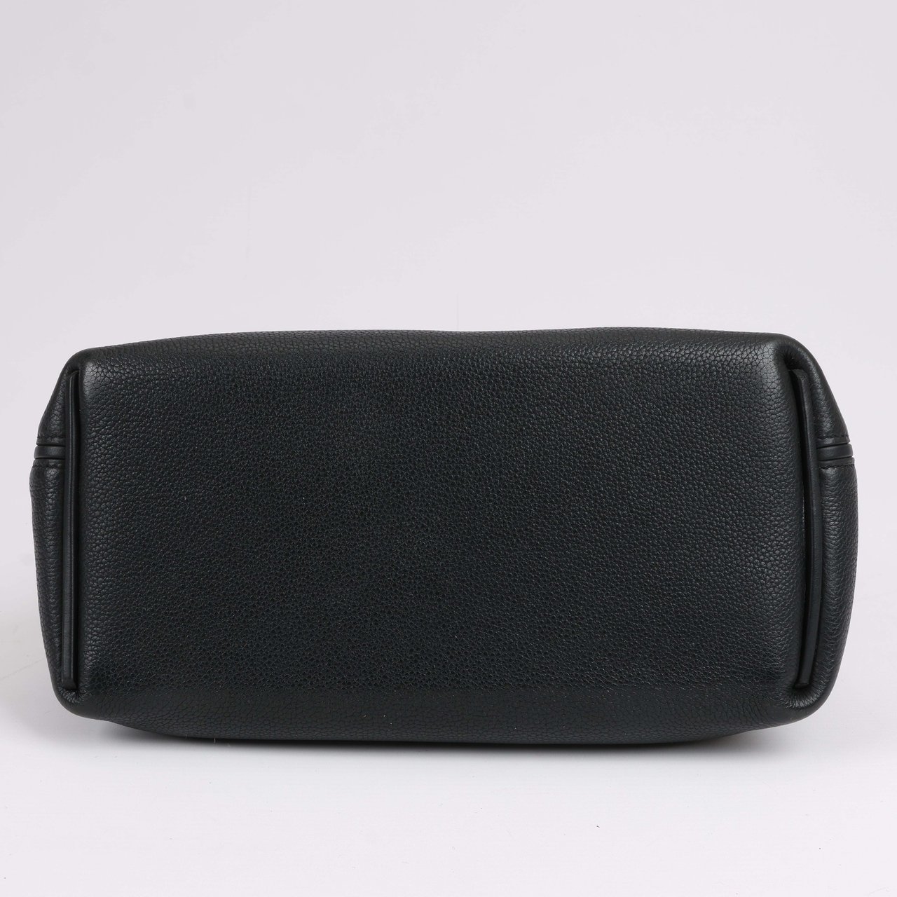 Hermès HERMES 24/24 29 Togo Leather Handbag in Black and Gold Metal Fittings D: 2019 Zwart