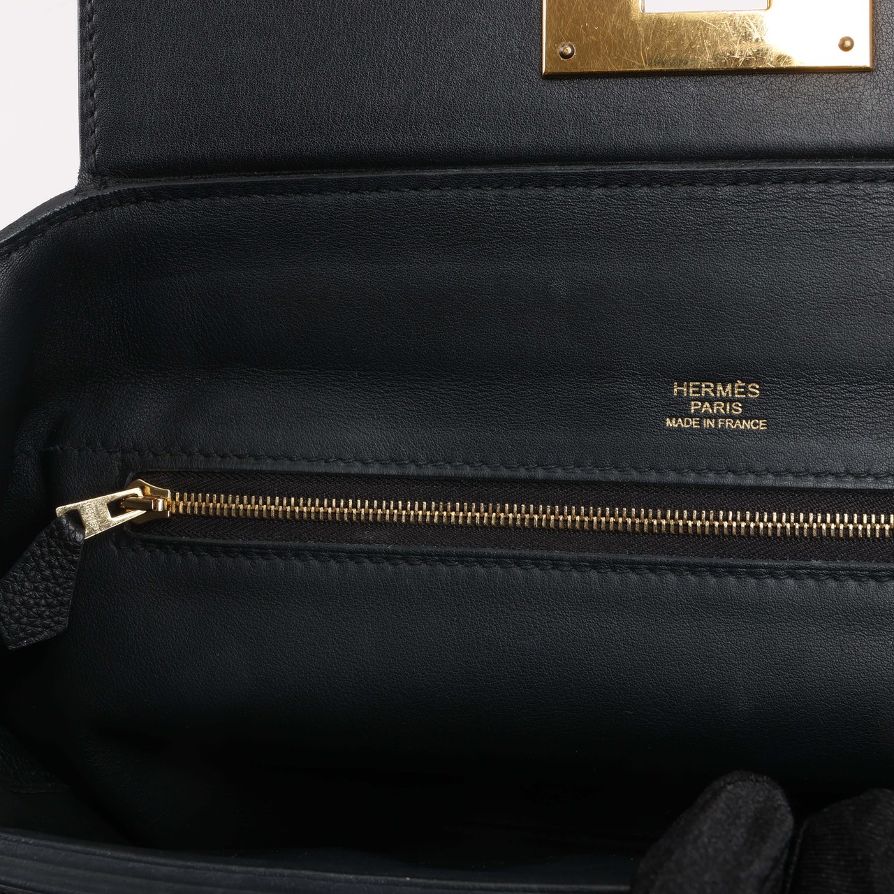 Hermès HERMES 24/24 29 Togo Leather Handbag in Black and Gold Metal Fittings D: 2019 Zwart