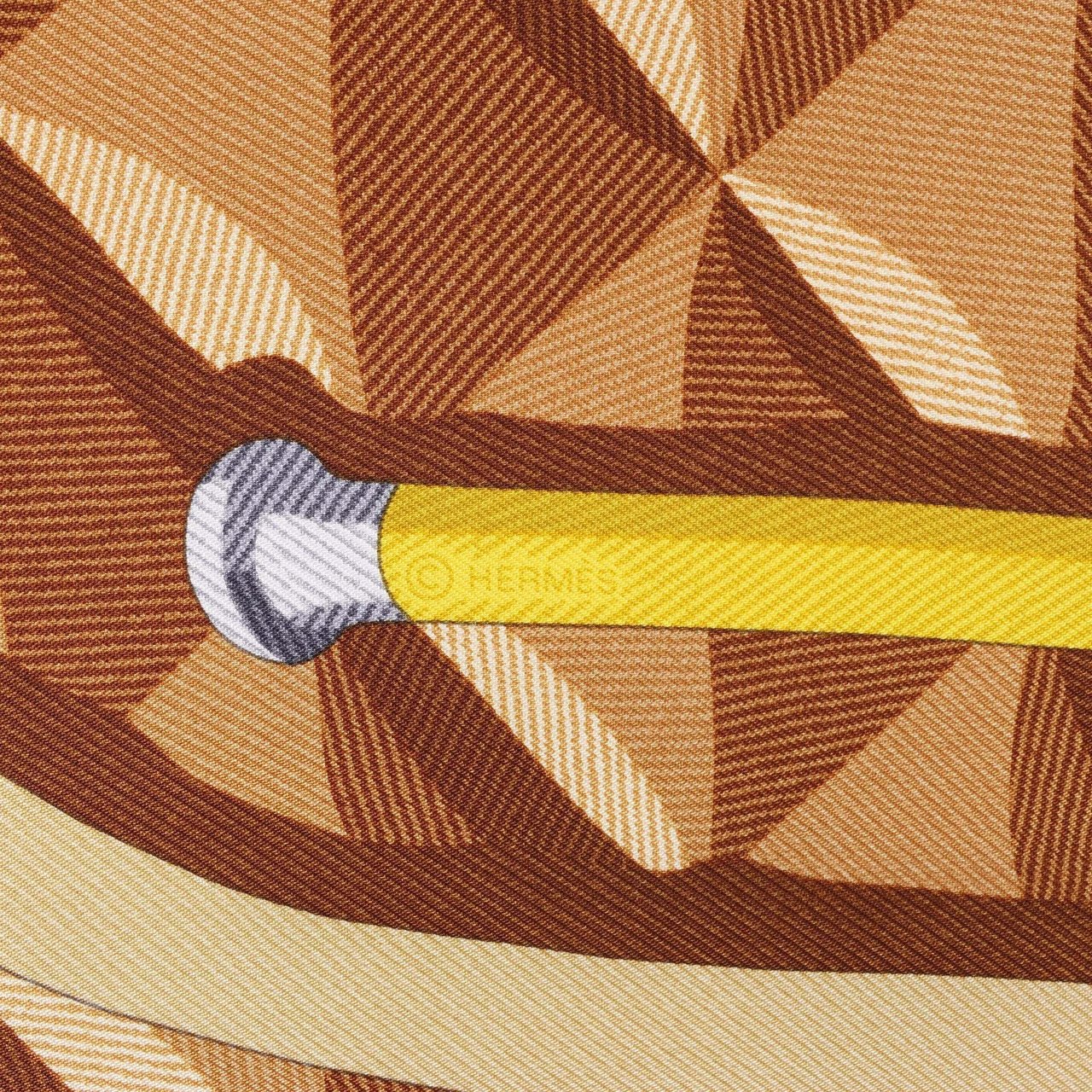 Hermès Hermès Carré 90 "BEAUTE COMPOSEE" Silk handkerchief in Orange Oranje