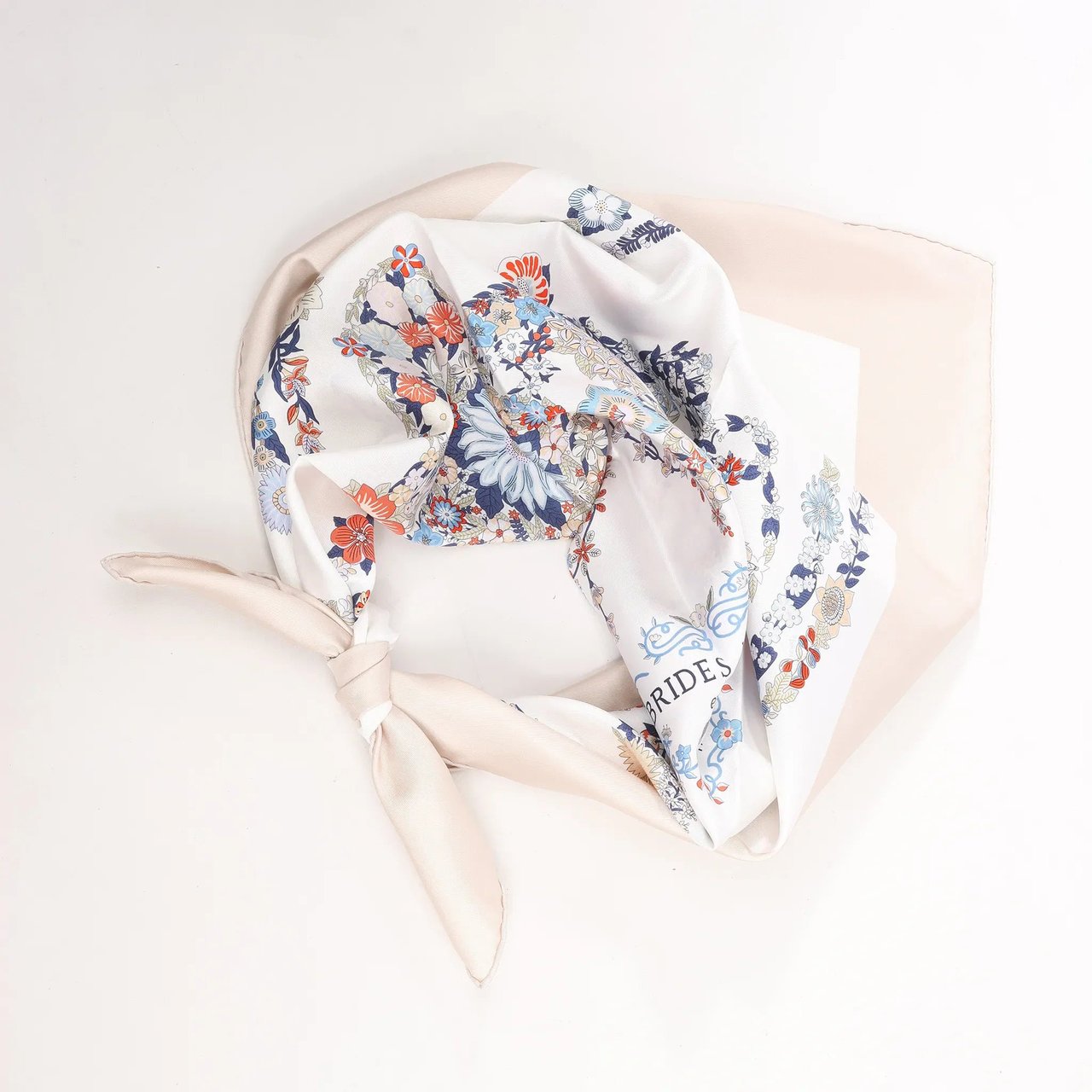 Hermès Hermès Carré 90 "BRIDES DE GALA EN FLEURS" Silk handkerchief in Beige Divers
