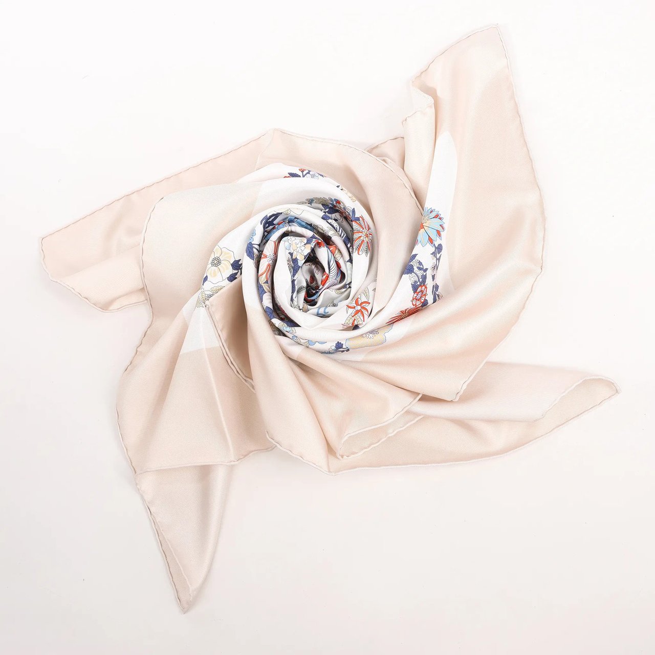 Hermès Hermès Carré 90 "BRIDES DE GALA EN FLEURS" Silk handkerchief in Beige Divers