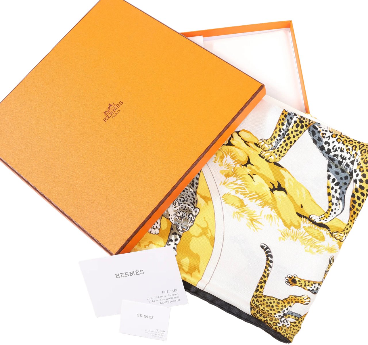 Hermès Hermès Carré 90 "tendresse feline" Silk handkerchief in Black x Yellow Divers