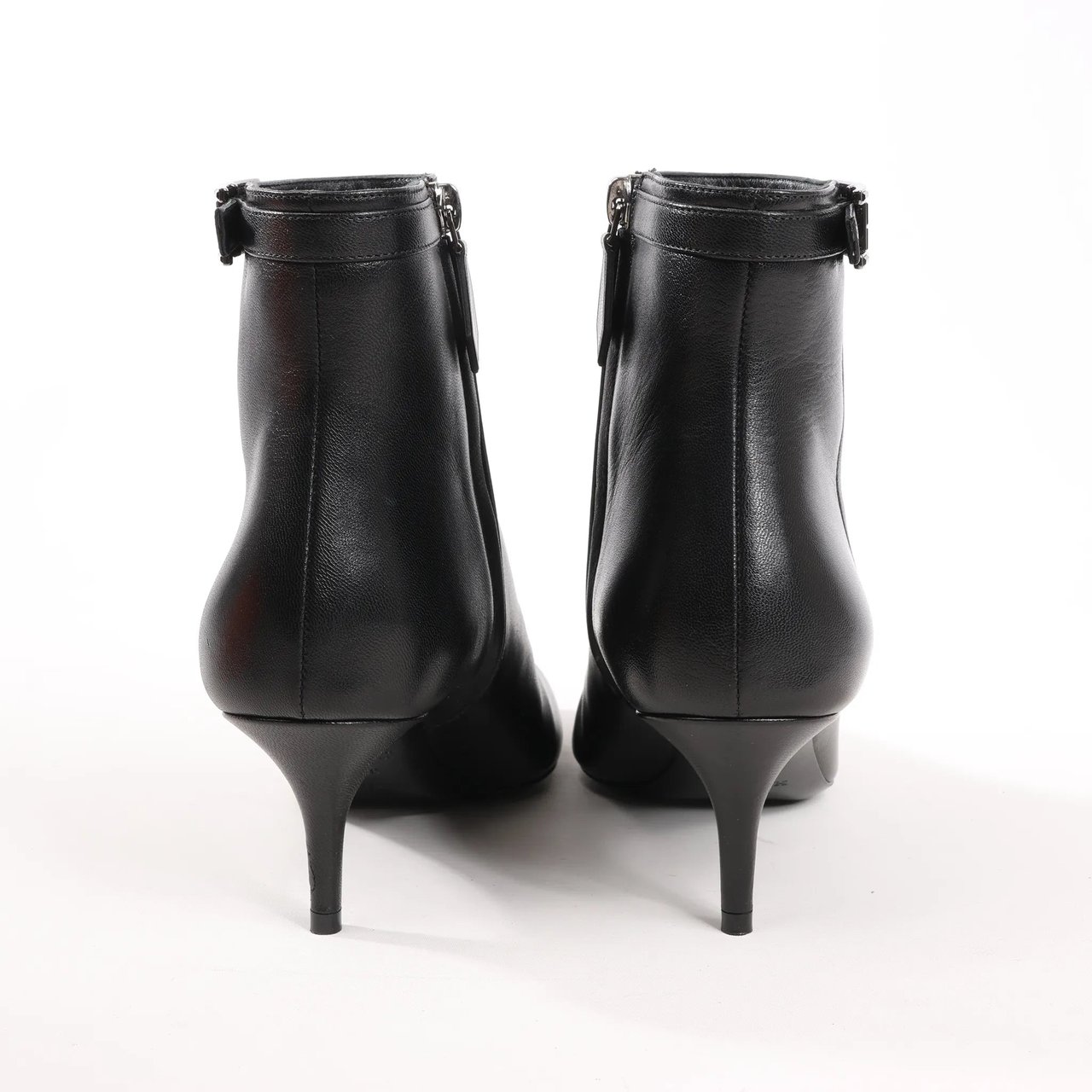 Hermès Hermes Leather Ankle Boots in Black, Size 38.5 EU Zwart