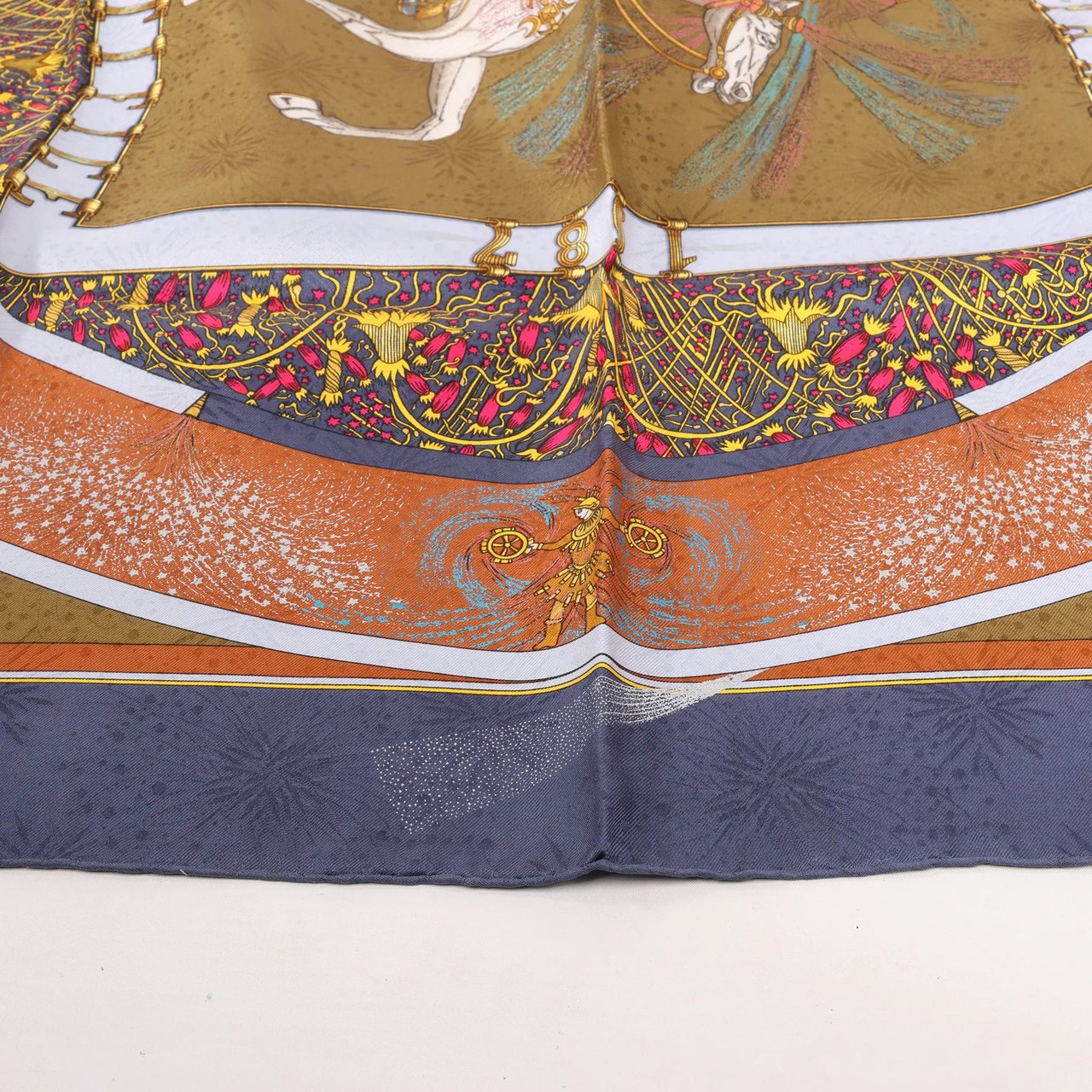 Hermès Hermès Carré 90 "FEUX D’ARTIFICE" Silk handkerchief in Navy Blue x Brown Blauw