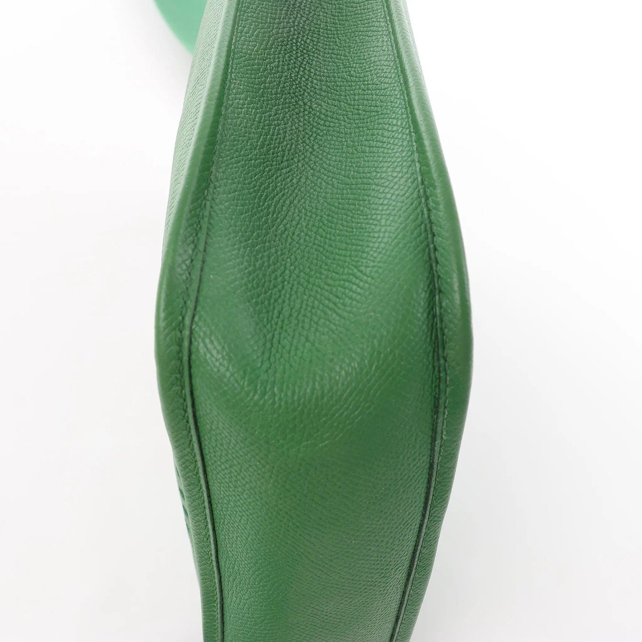 Hermès Hermes Evelyn 1 PM Epsom Leather Shoulder Bag in Green, □N Divers