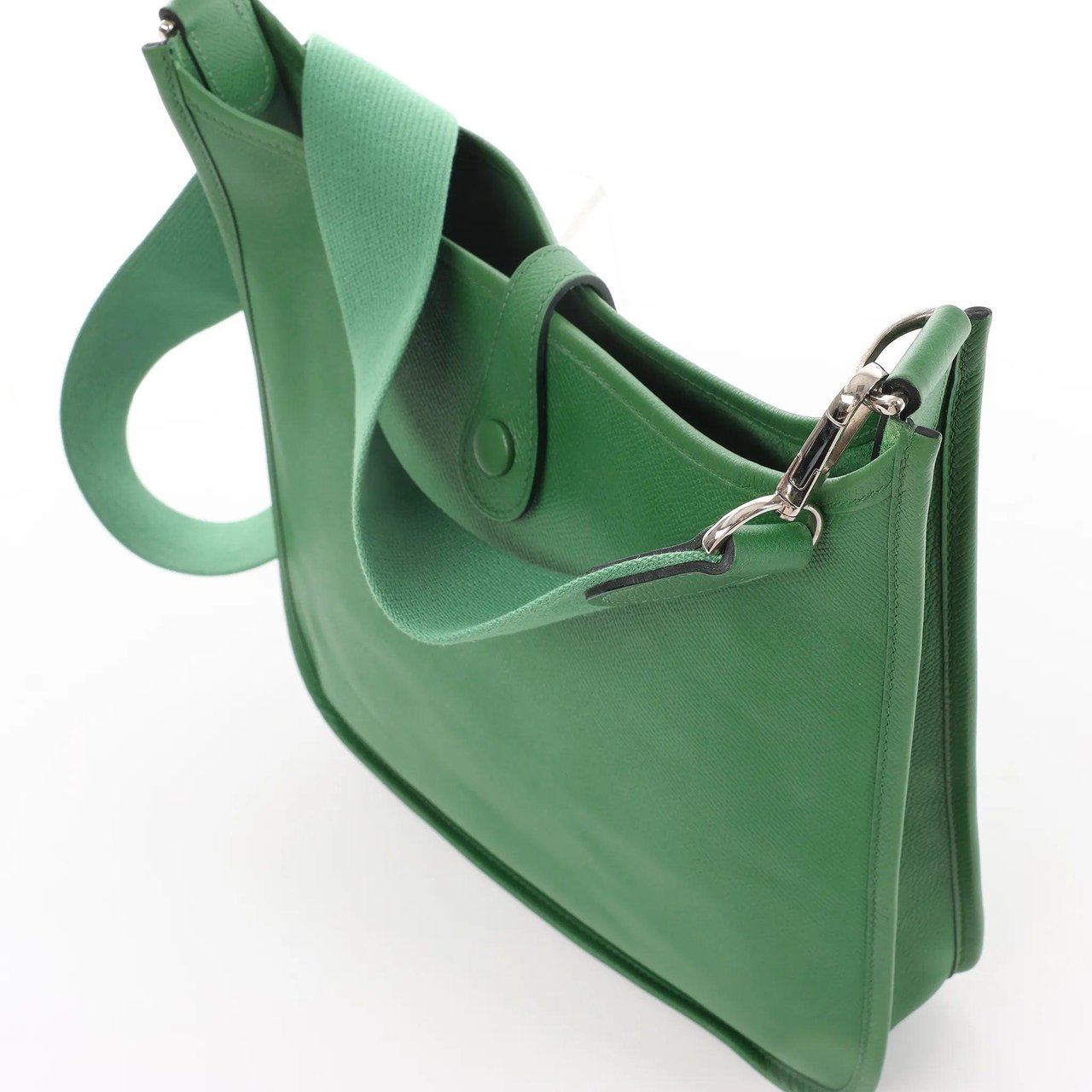 Hermès Hermes Evelyn 1 PM Epsom Leather Shoulder Bag in Green, □N Divers