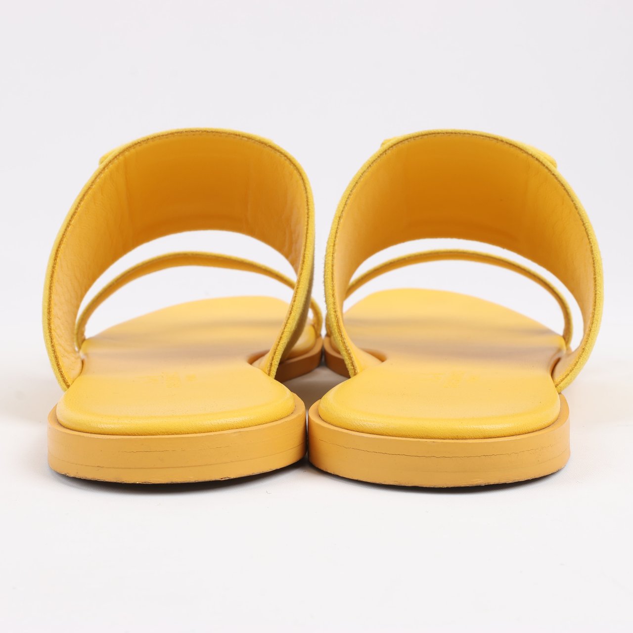 Hermès HERMES Kaia Suede Sandals in Yellow Gold, Size 36.5 EU Geel