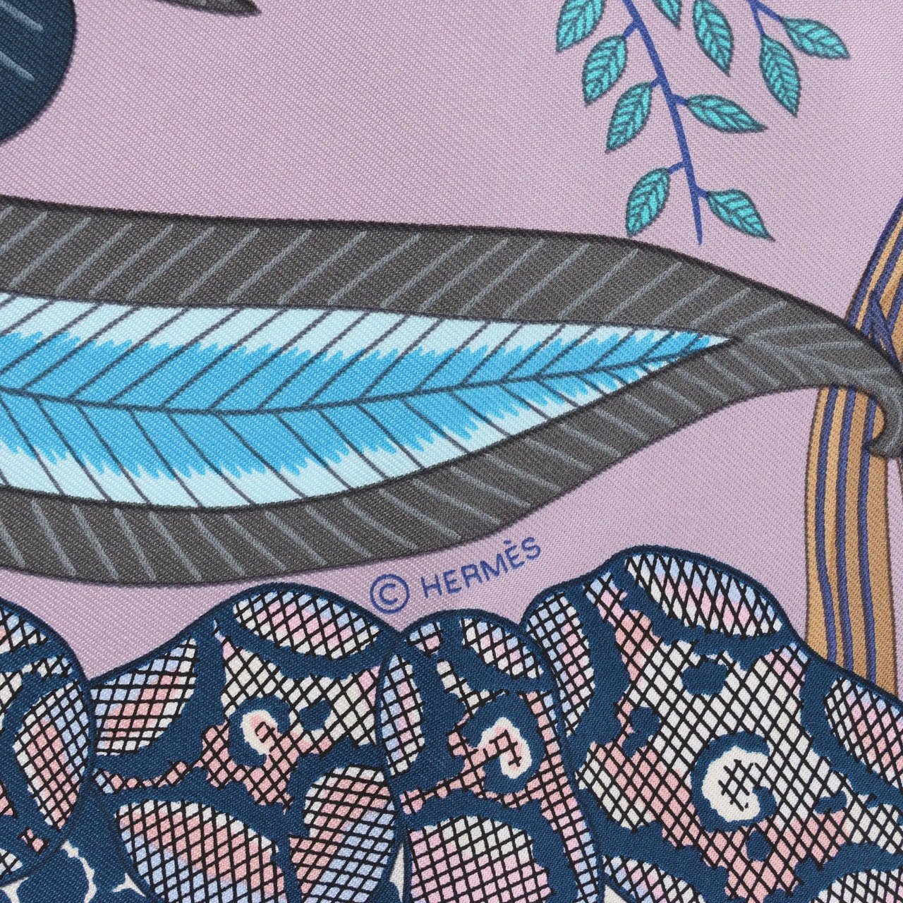 Hermès Hermès Carré 90 "FLOWERS OF SOUTH AFRICA" Silk handkerchief in Purple x Blue Blauw