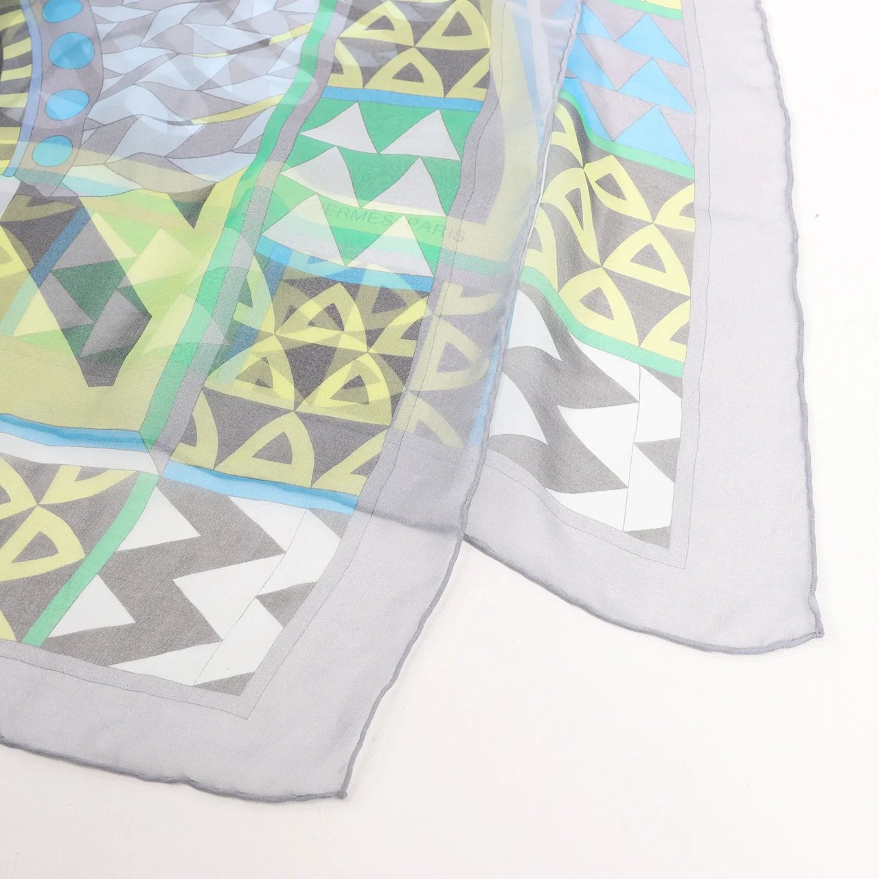 Hermès Hermès Carré 140 "CHEVAUX DE KARNAK" Silk handkerchief in Gray Divers