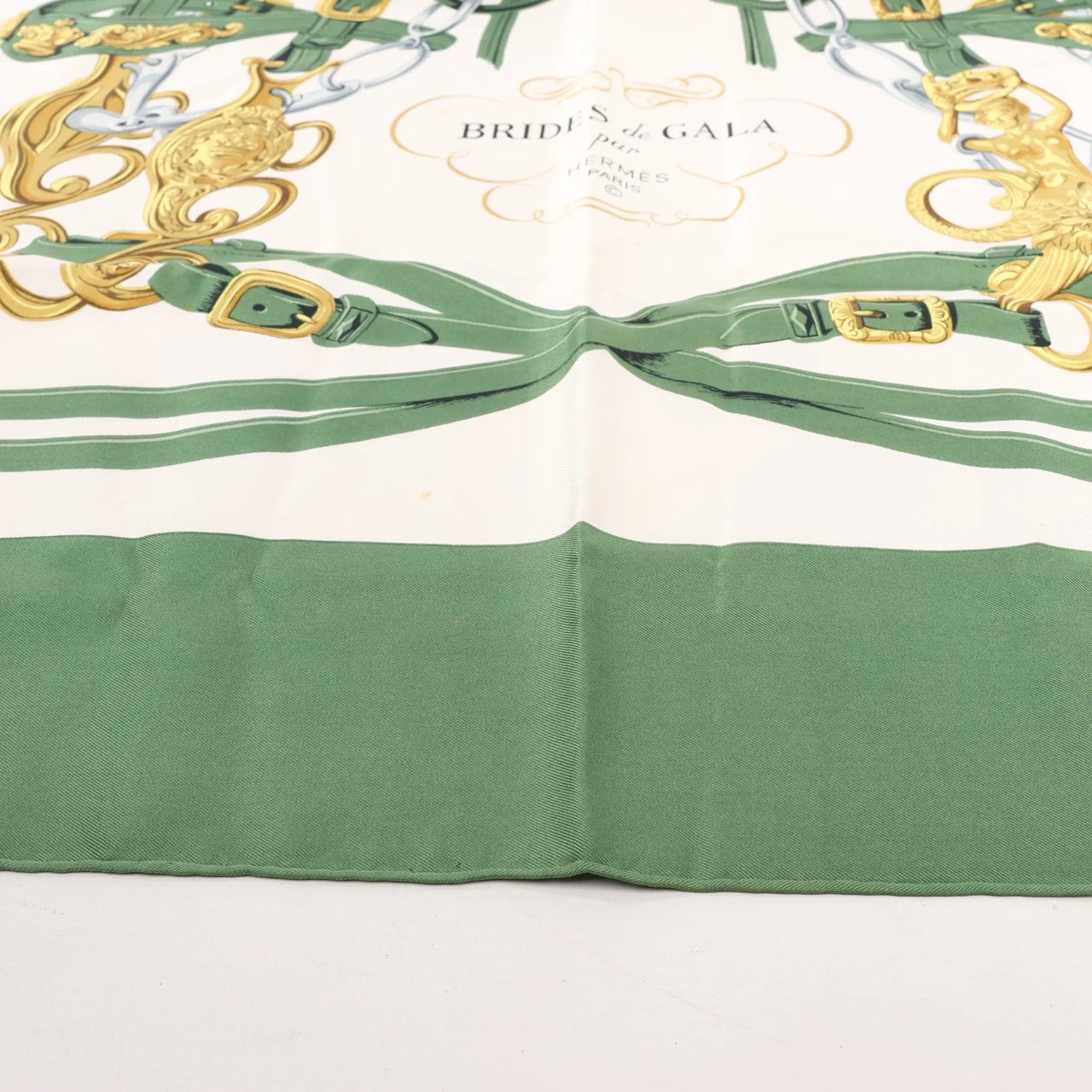 Hermès Hermès Carré 90 "BRIDES de GALA" Silk handkerchief in Green Divers