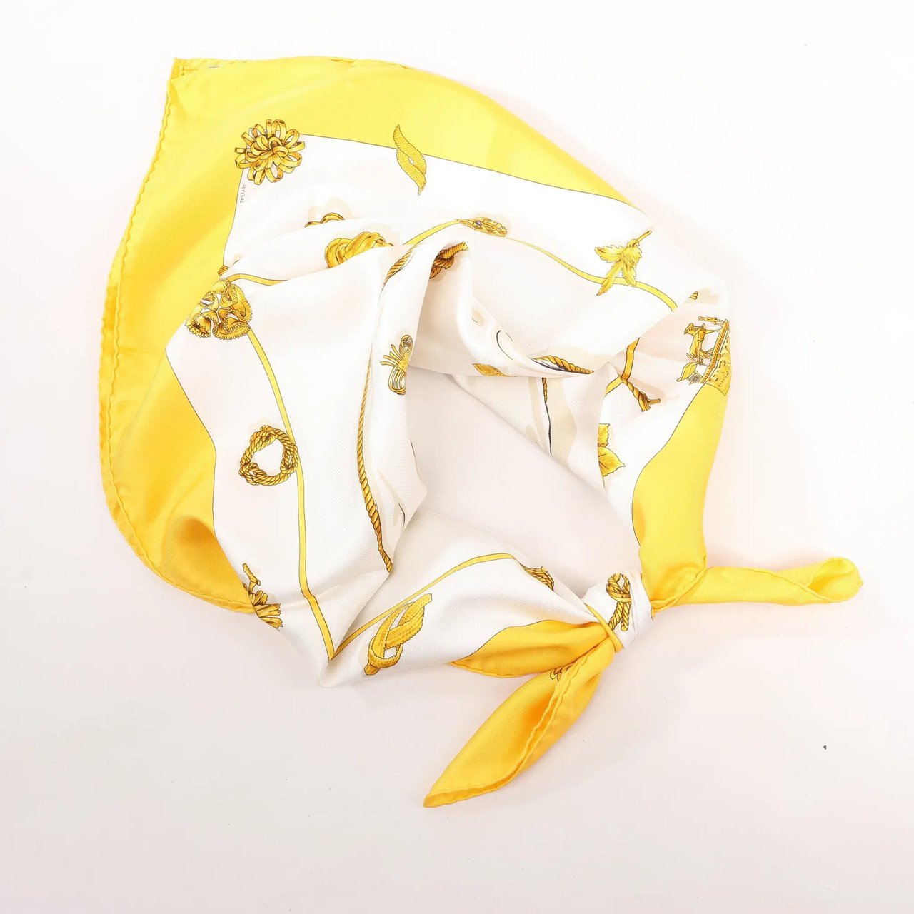 Hermès Hermès Carré 90 "Clips" Silk handkerchief in Yellow Divers
