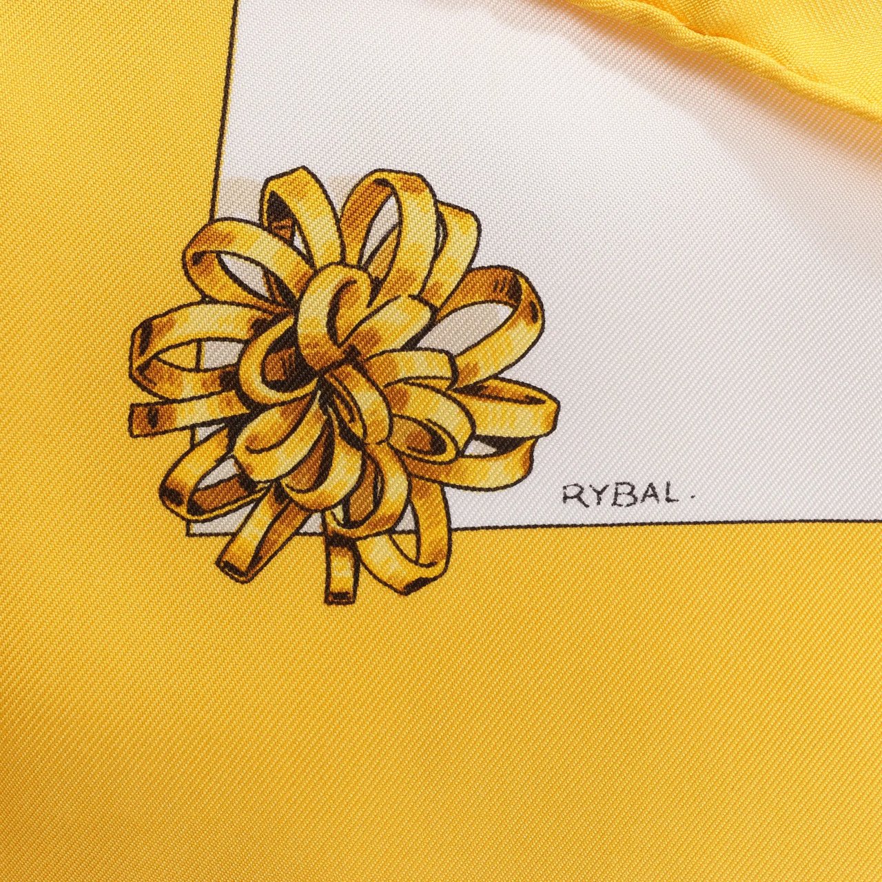 Hermès Hermès Carré 90 "Clips" Silk handkerchief in Yellow Divers