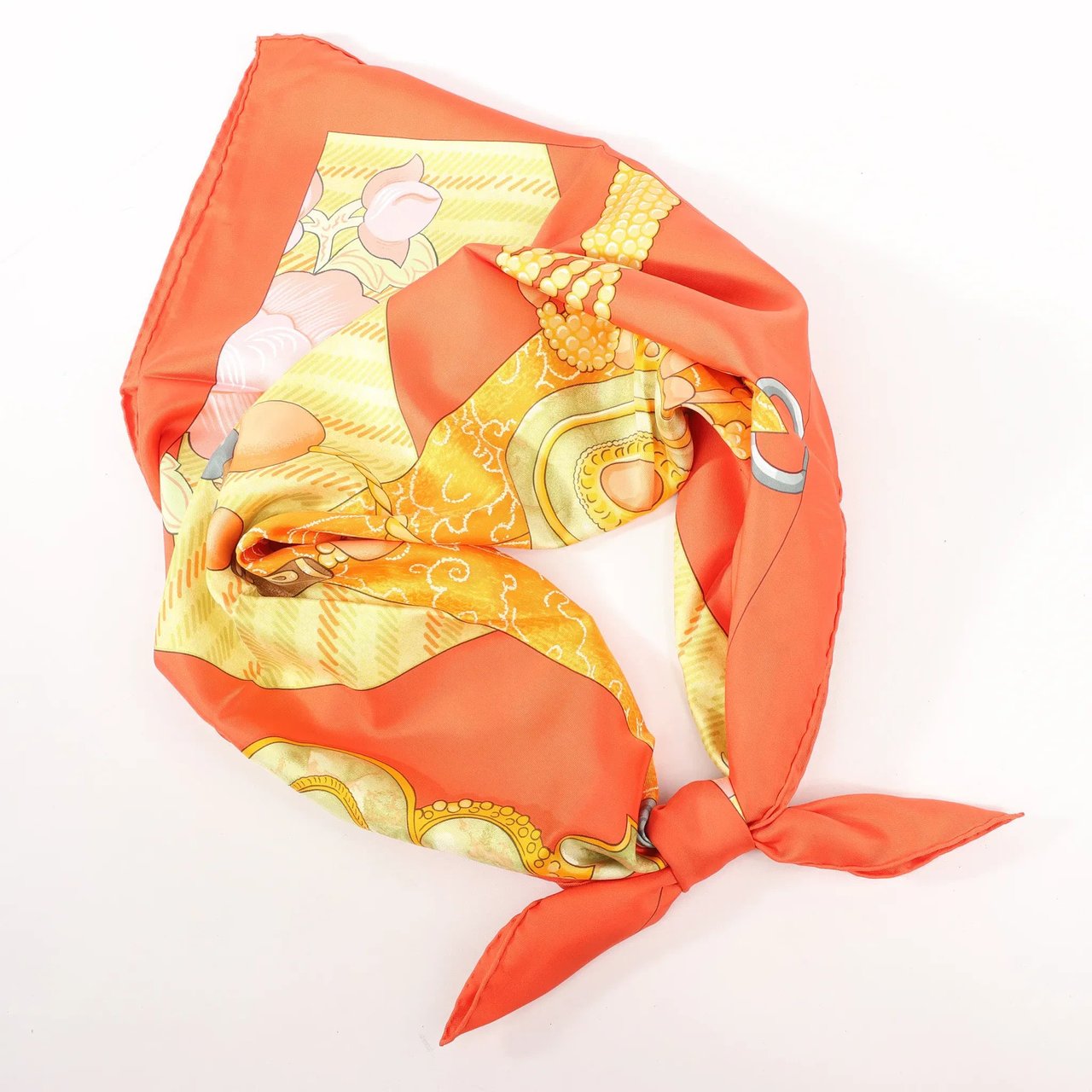 Hermès Hermès Carré 90 "TIBET" Silk handkerchief in Orange Oranje