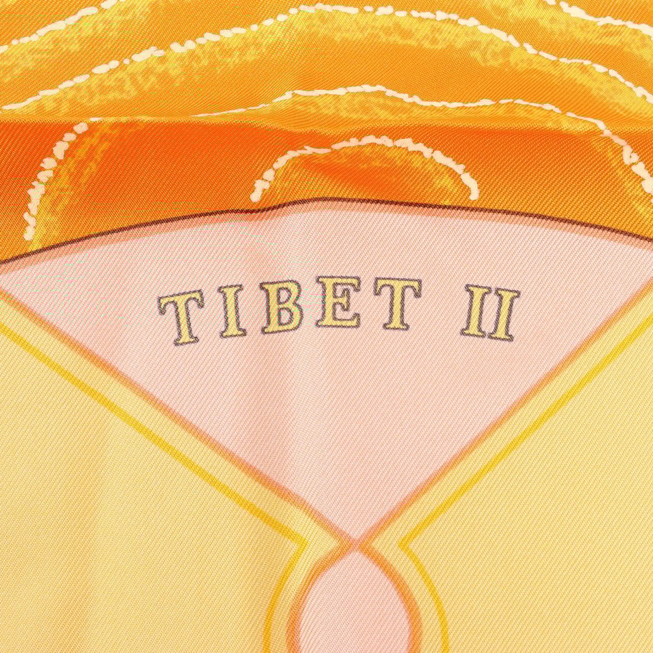 Hermès Hermès Carré 90 "TIBET" Silk handkerchief in Orange Oranje