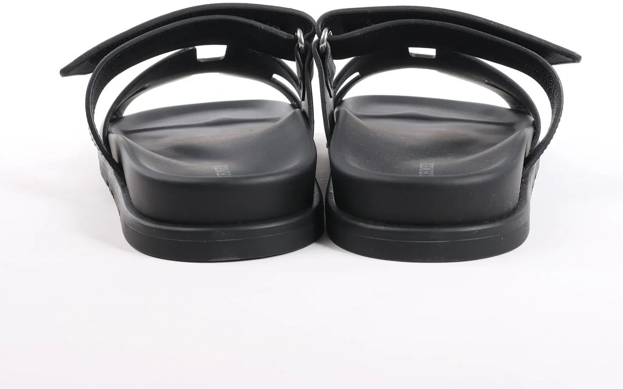 Hermès HERMES Cypre Leather Sandals in Black, Size 38.5 EU Zwart