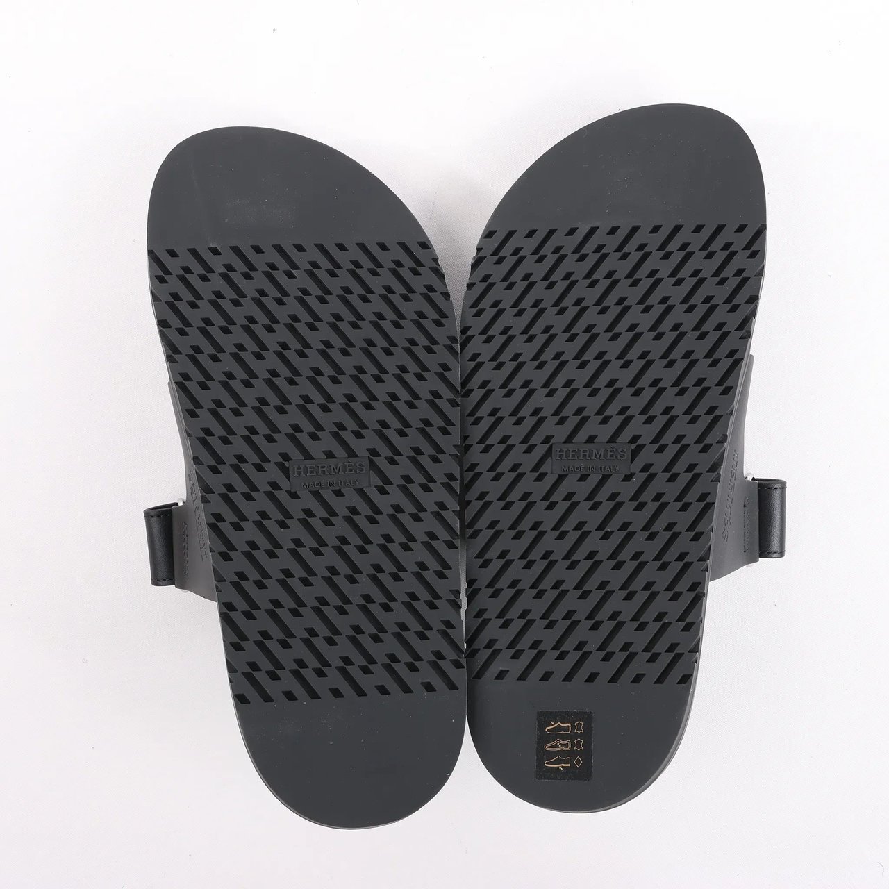 Hermès HERMES Cypre Leather Sandals in Black, Size 38.5 EU Zwart