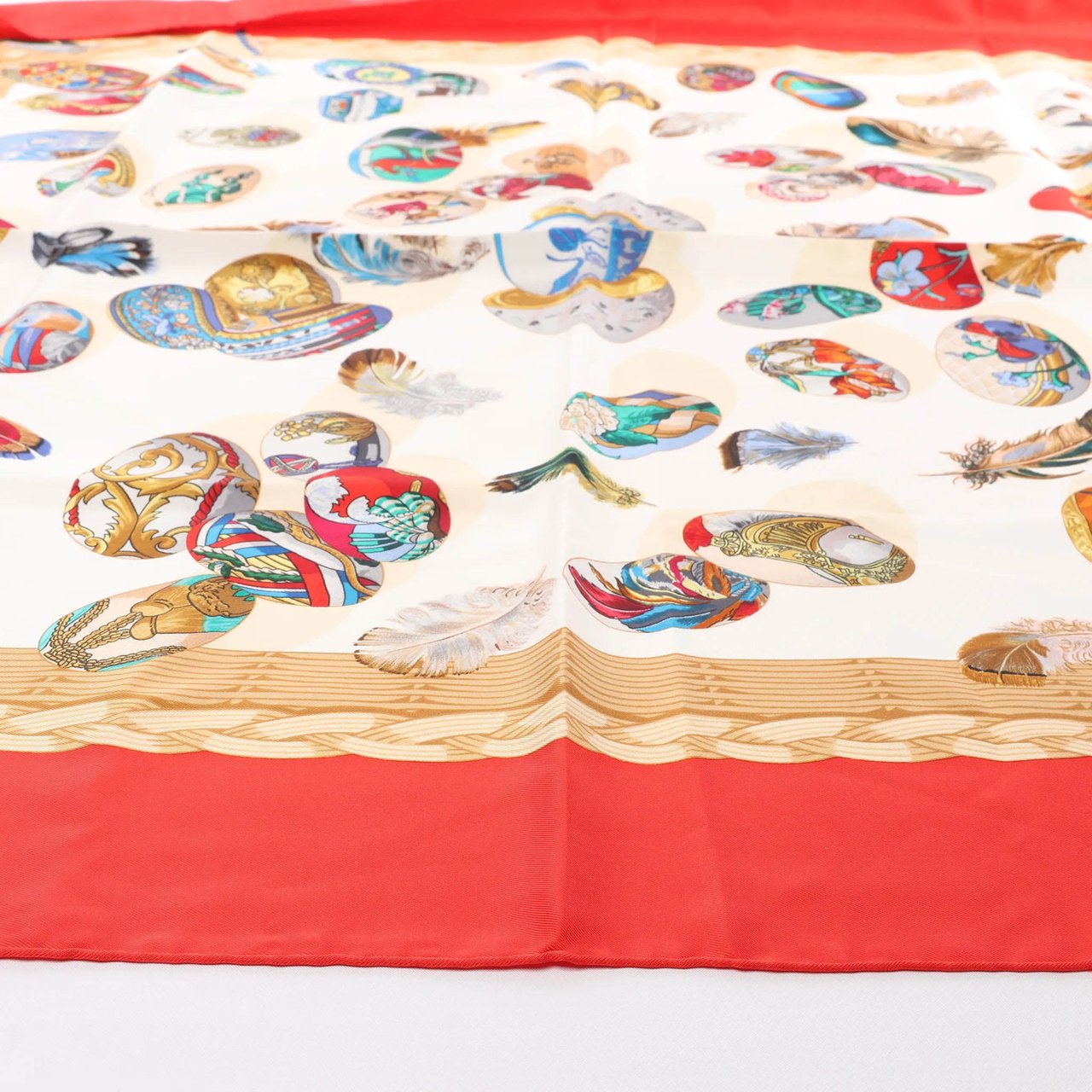 Hermès Hermès Carré 90 "Couvee d'Hermes" Silk handkerchief in Red Divers