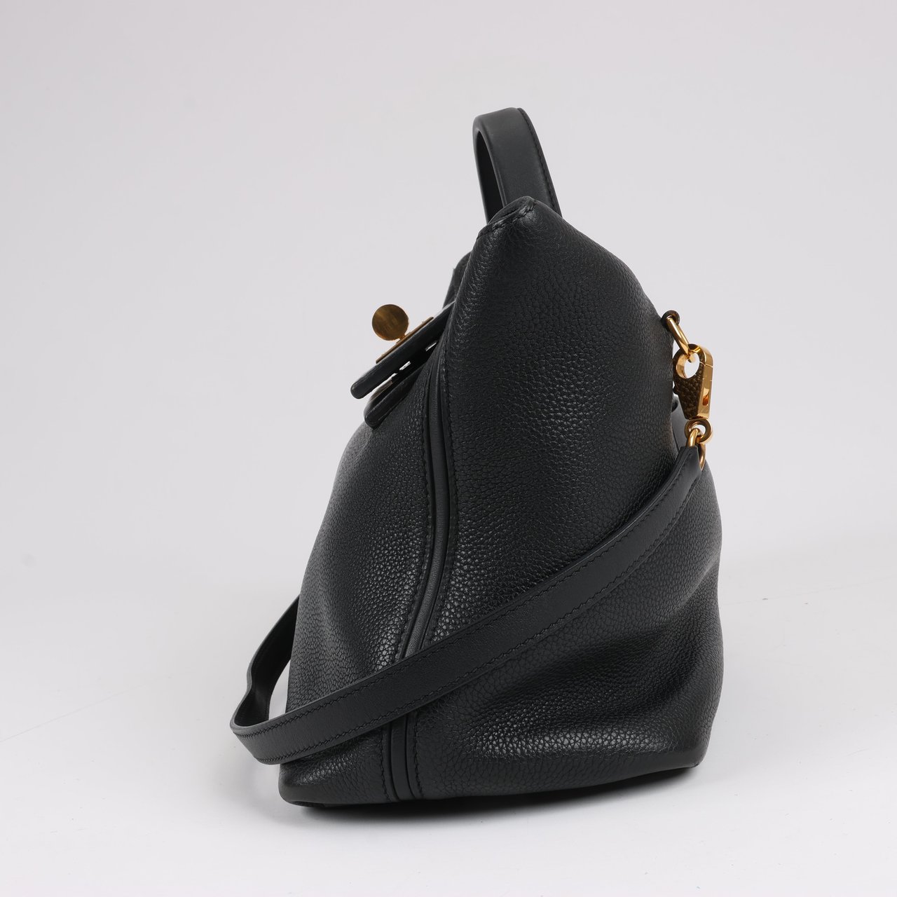 Hermès HERMES 24/24 29 Togo Leather Handbag in Black and Gold Metal Fittings D: 2019 Zwart