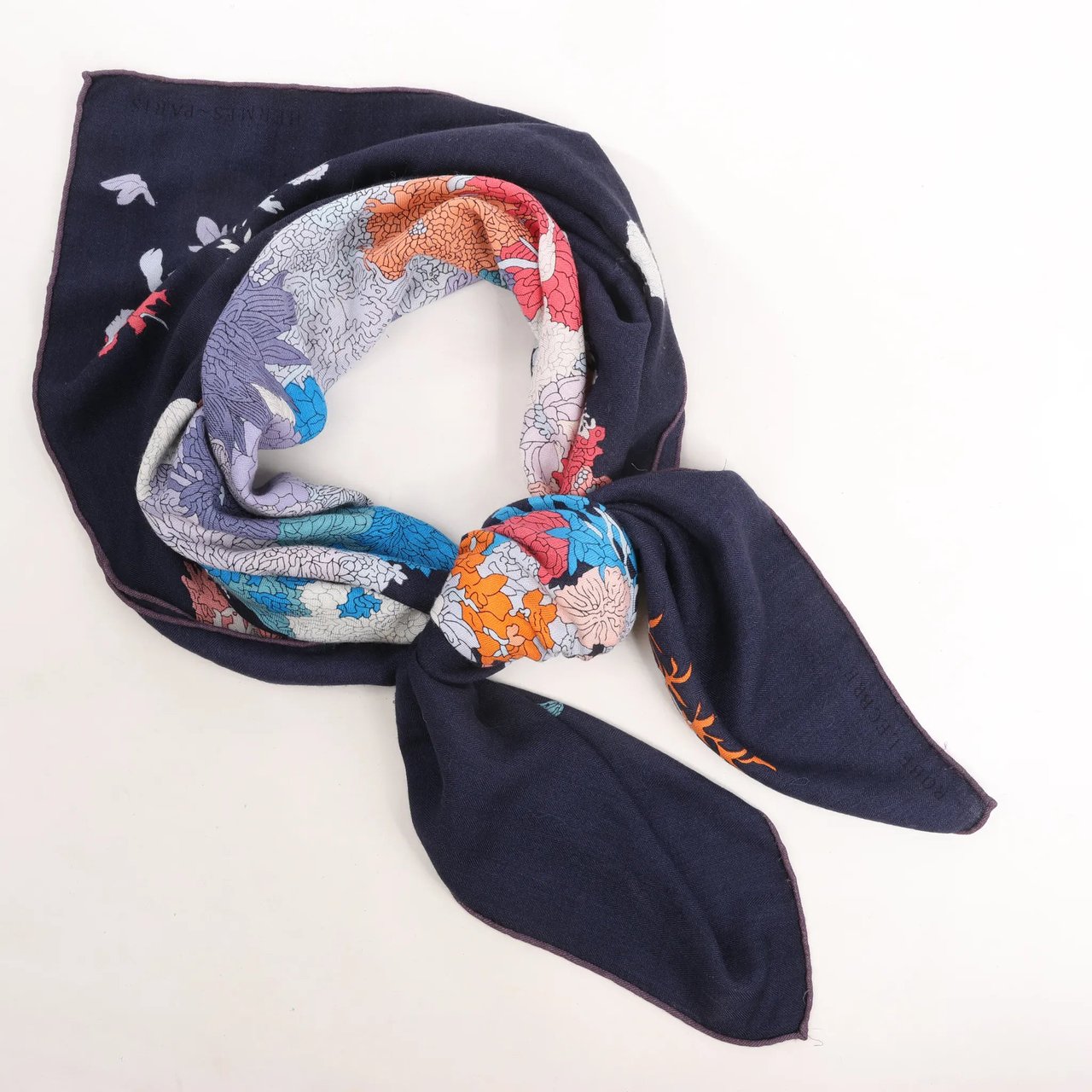 Hermès Carré Géant "Robe Legere" Cashmere x Silk handkerchief in Navy Blue Divers