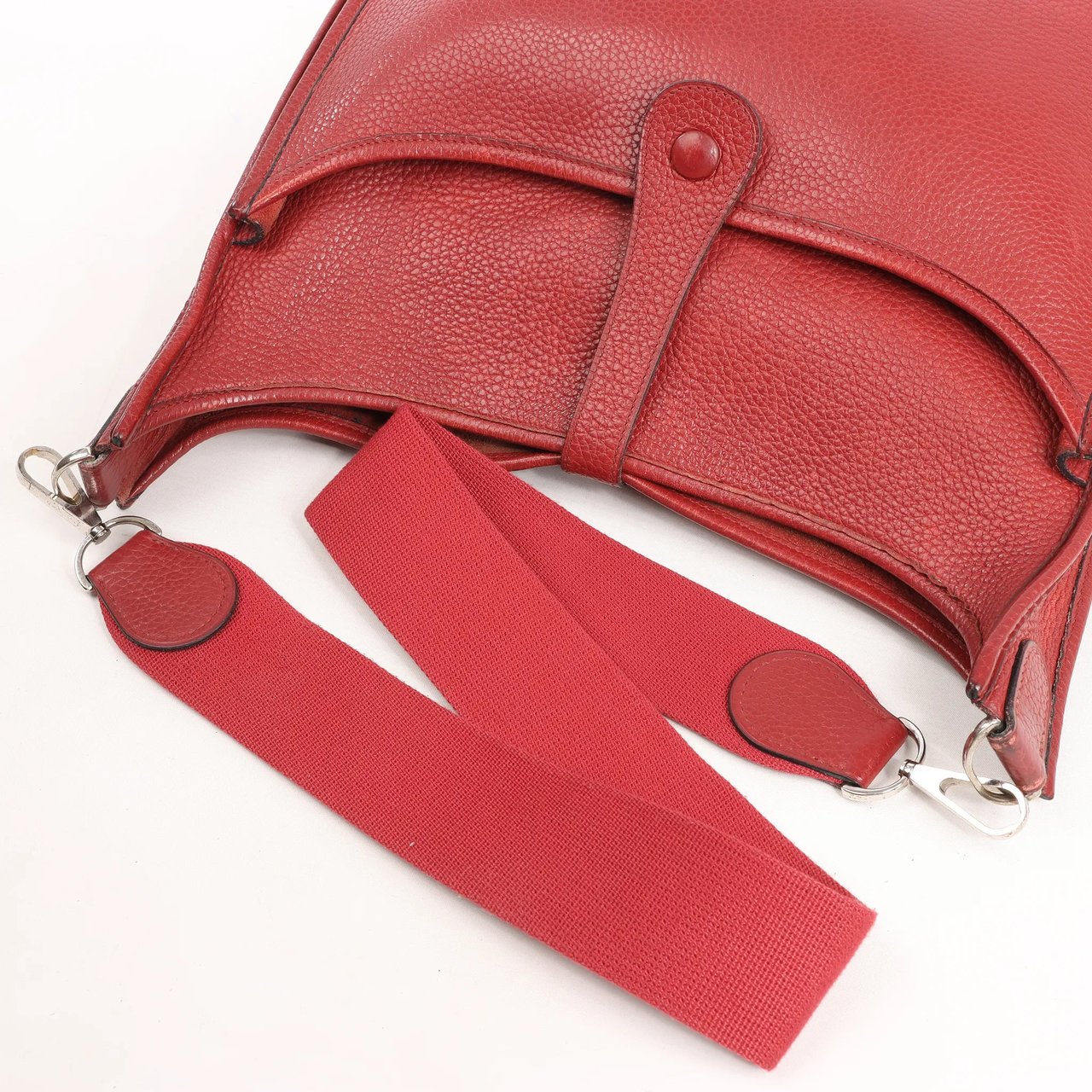 Hermès Hermes Evelyn 2 33 GM Taurillon Clemence in Rouge □H: 2004 Rood