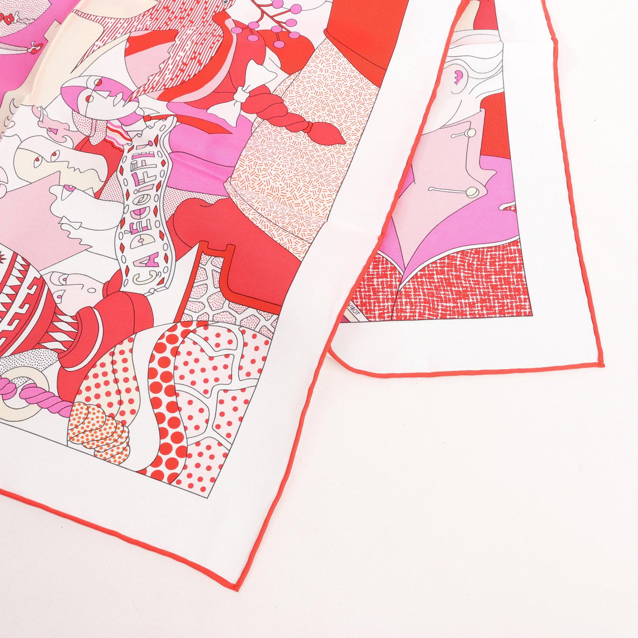 Hermès Carré 90 "CA DECOIFFE" Silk handkerchief in Pink Divers