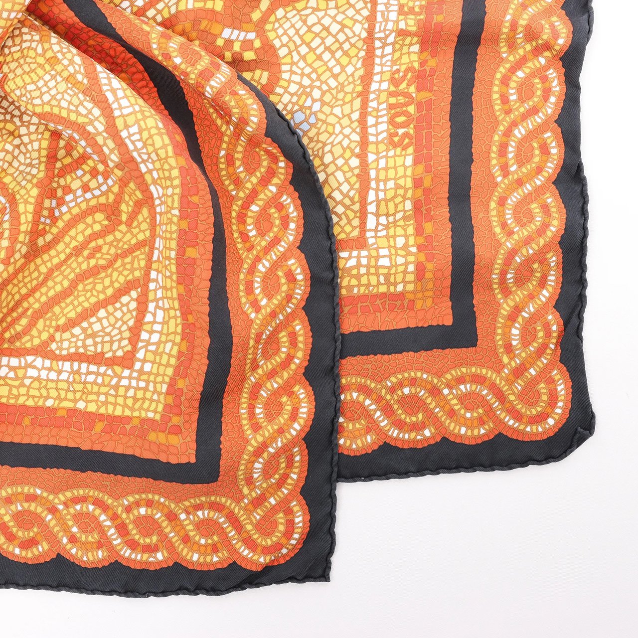 Hermès Hermès Carré 90 "SOUS LE CEDRE" Silk handkerchief in Brown Divers