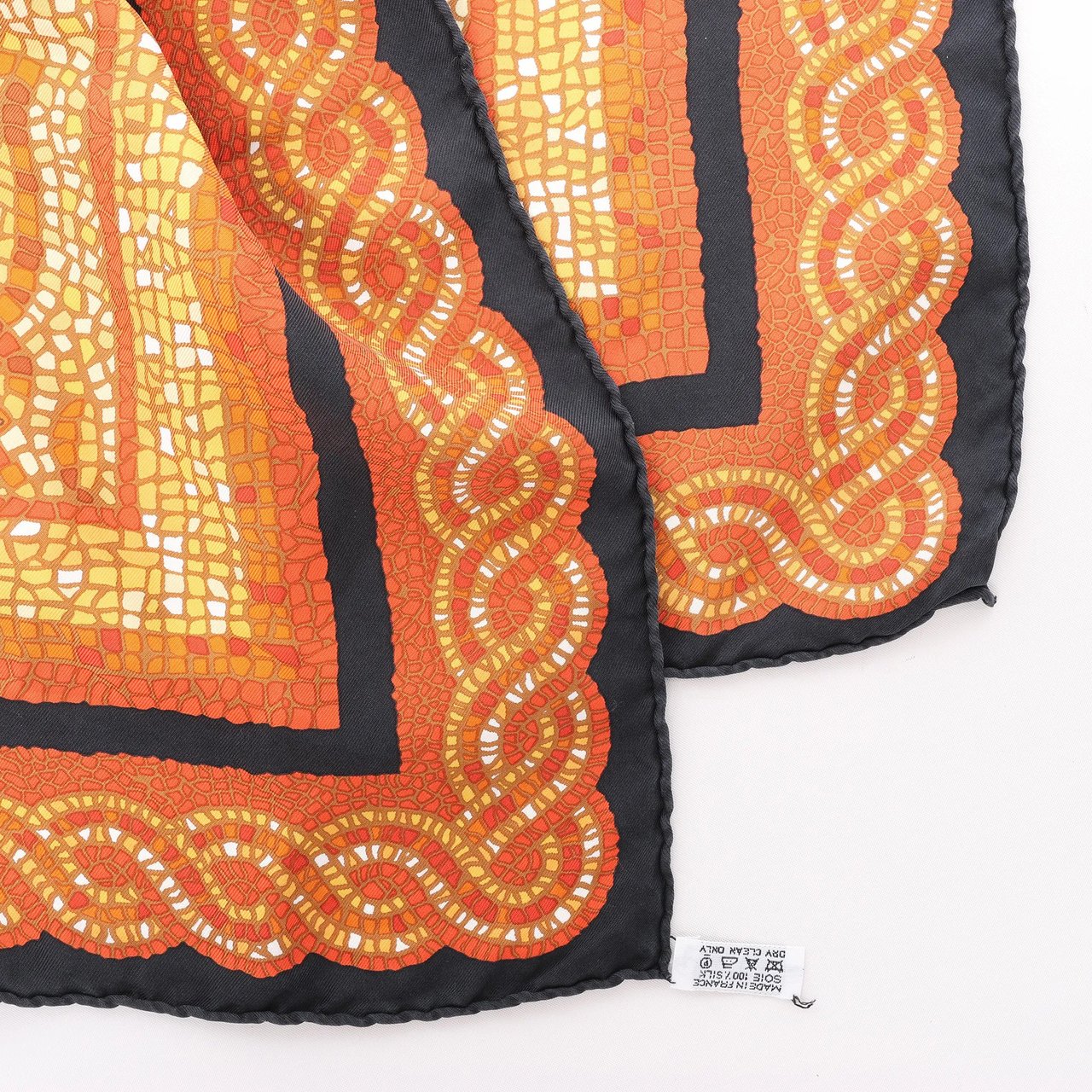 Hermès Hermès Carré 90 "SOUS LE CEDRE" Silk handkerchief in Brown Divers