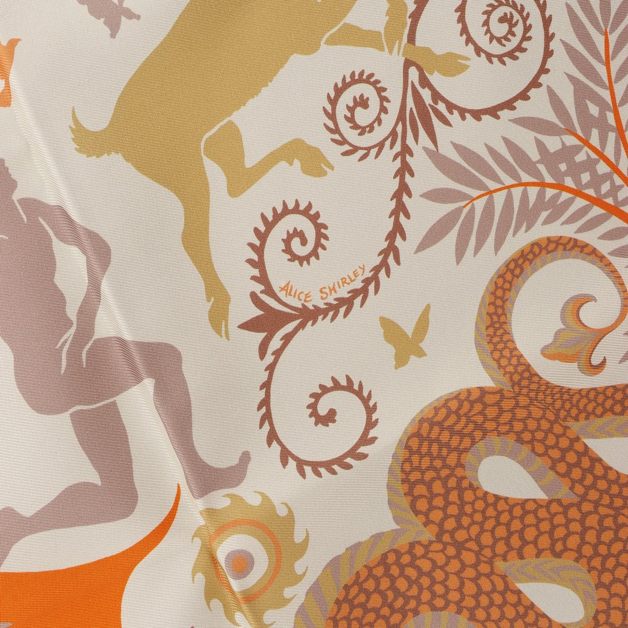 Hermès Hermès Carré 90 Double Face "le Charme d'Orphee Lured" Silk handkerchief in Yellow Geel