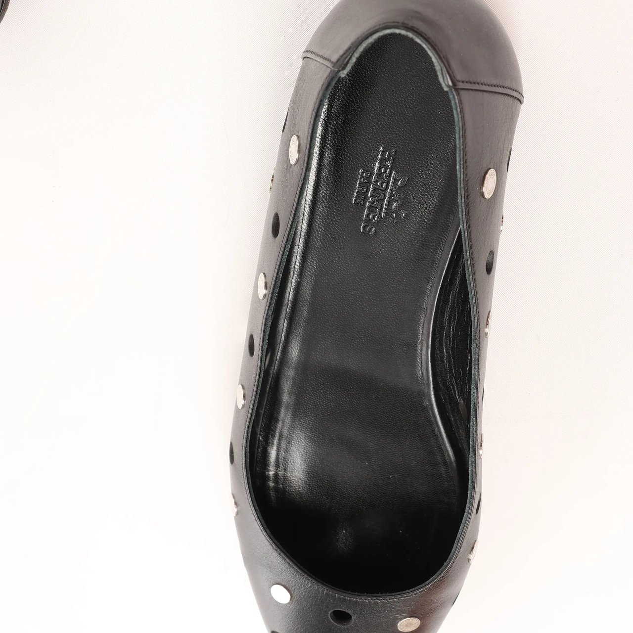 Hermès Hermès Serie Button Punching Sack Leather Ballet Flats un Black, Size 39 EU Zwart