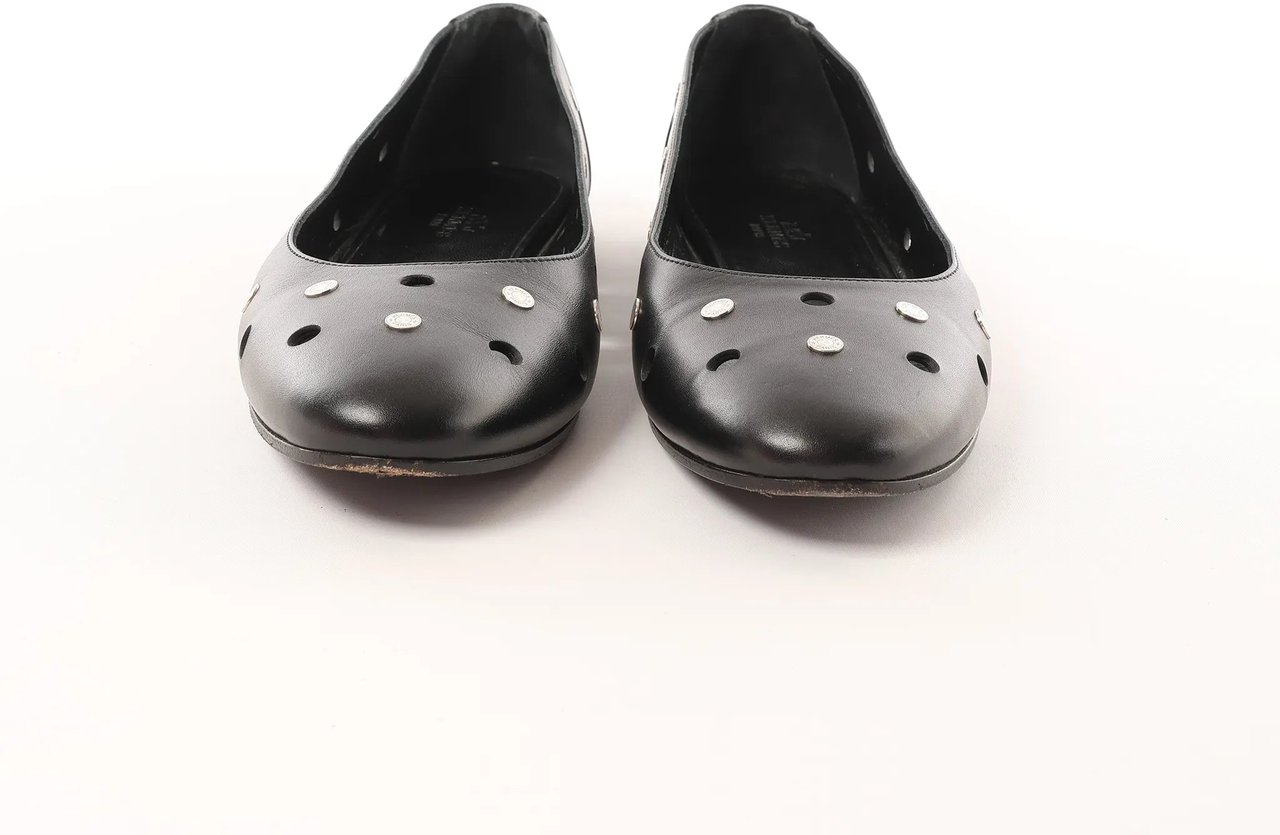 Hermès Hermès Serie Button Punching Sack Leather Ballet Flats un Black, Size 39 EU Zwart